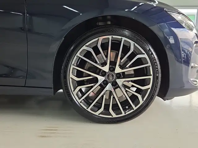 Audi A6 Limousine quattro TDI 150 kW Ansicht 6