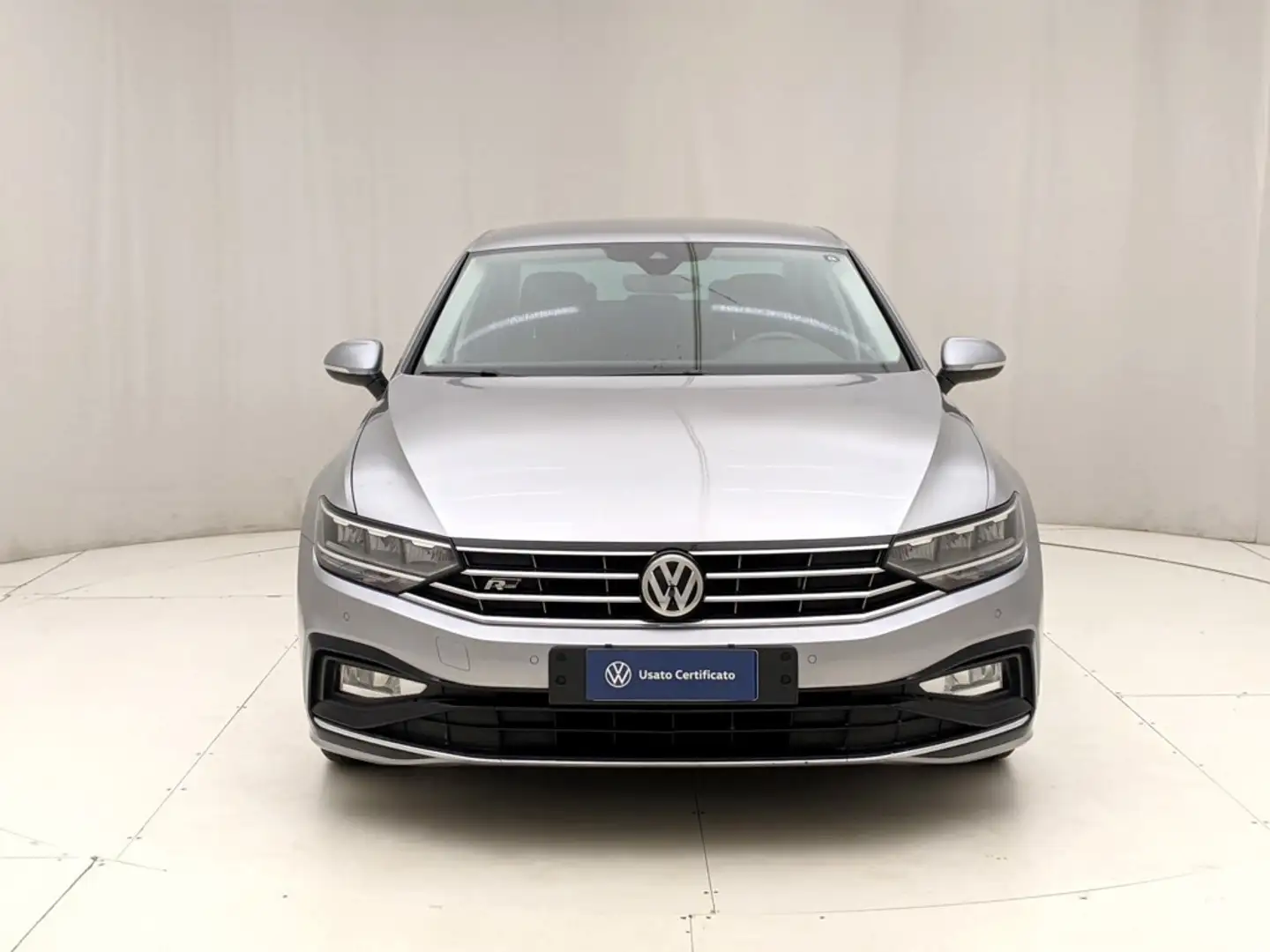 Volkswagen Passat Berlina 1.6 TDI SCR BMT Business Srebrny - 2