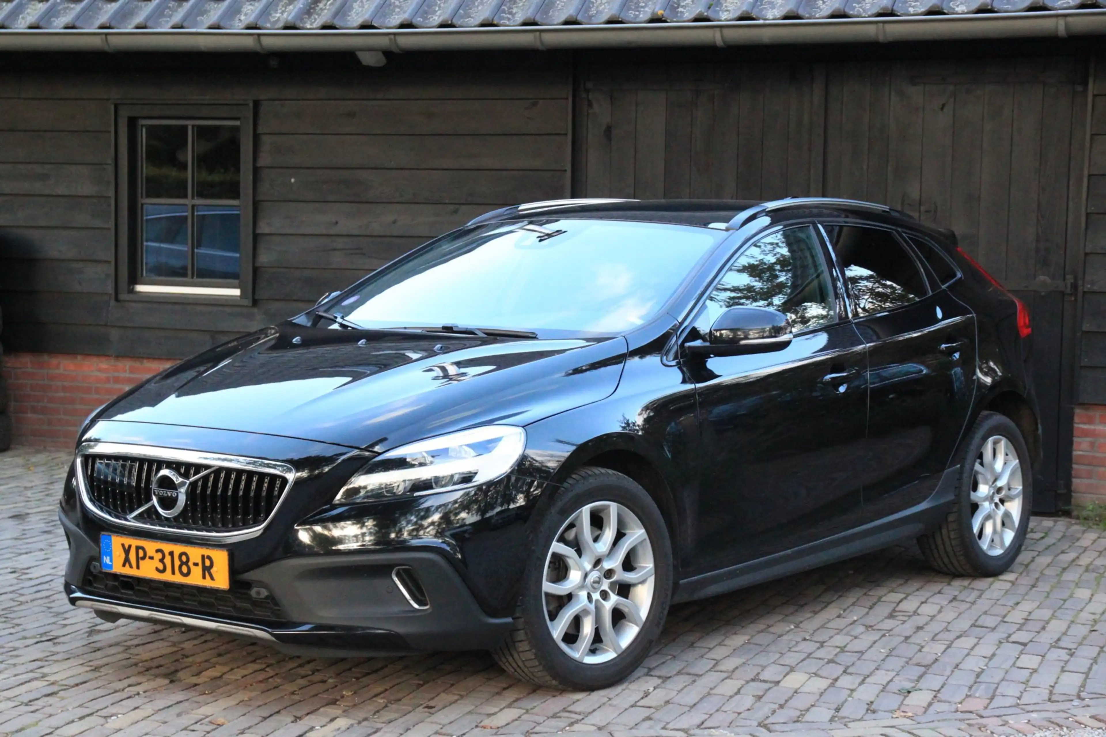 Volvo V40 Cross Country 1.5 T3 Polar+ Luxury Panorama/Camera/Leer/Blis/Ada — photo 9