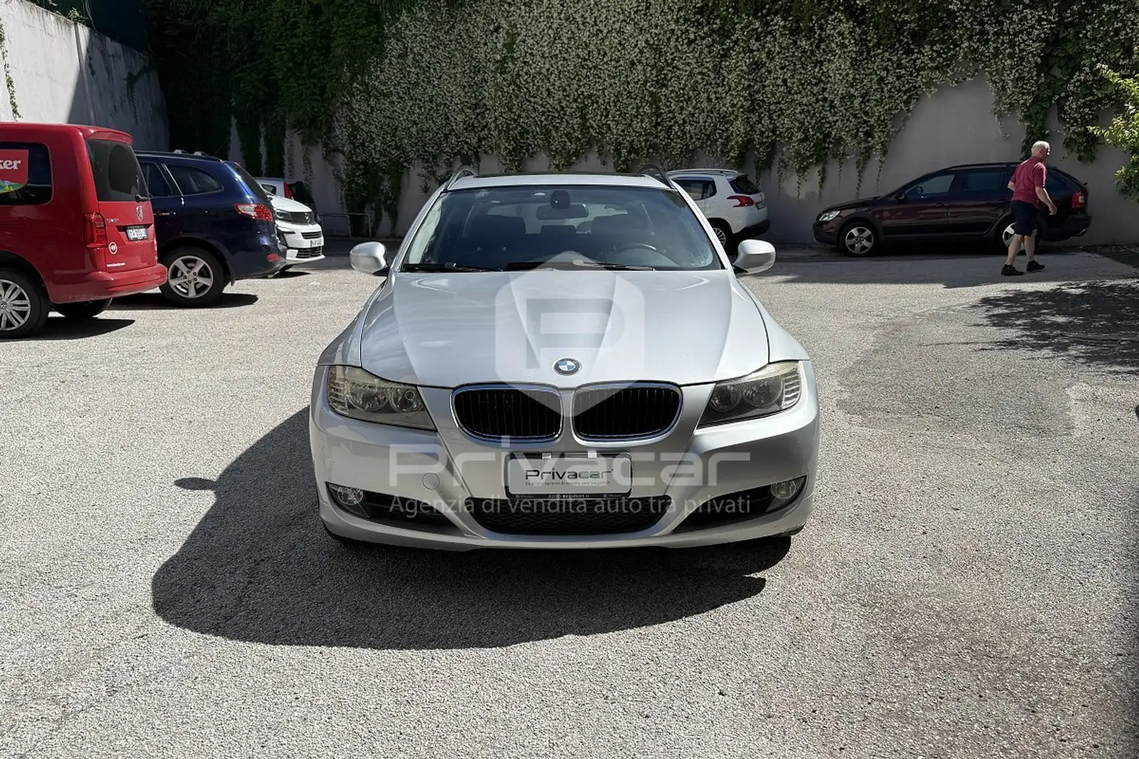 BMW 318 318d cat Touring Attiva Argento - 2