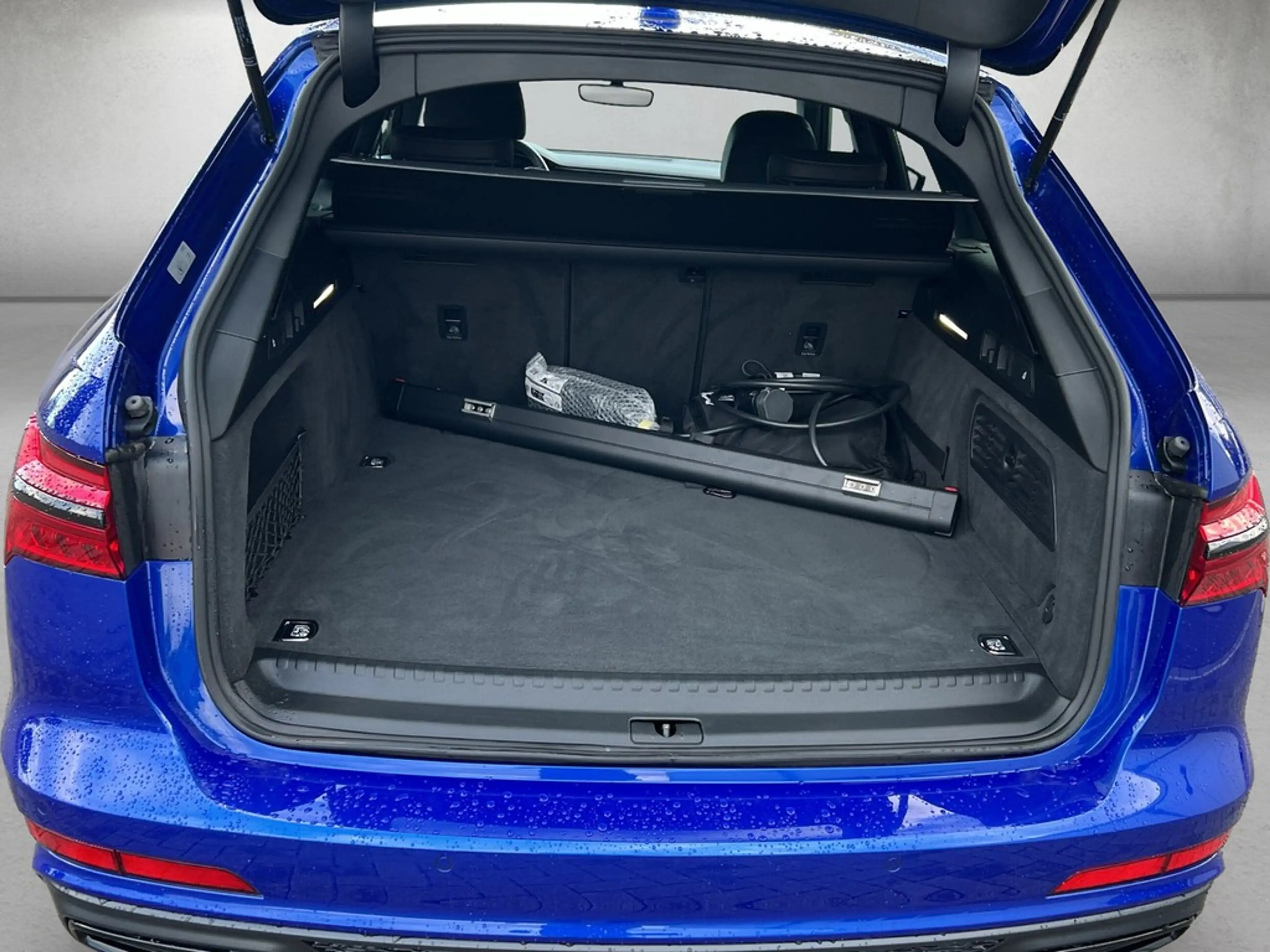 Audi A6 Avant sport 55 TFSI e quattro S tronic *HUD* — photo 6