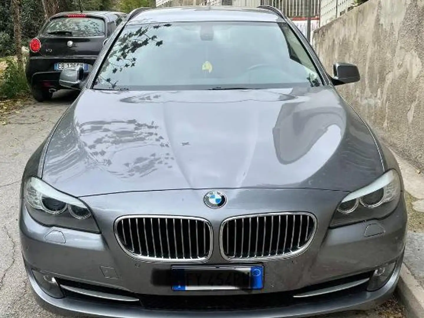 BMW 520 Serie 5 F11 Touring 520d Touring Business siva - 1