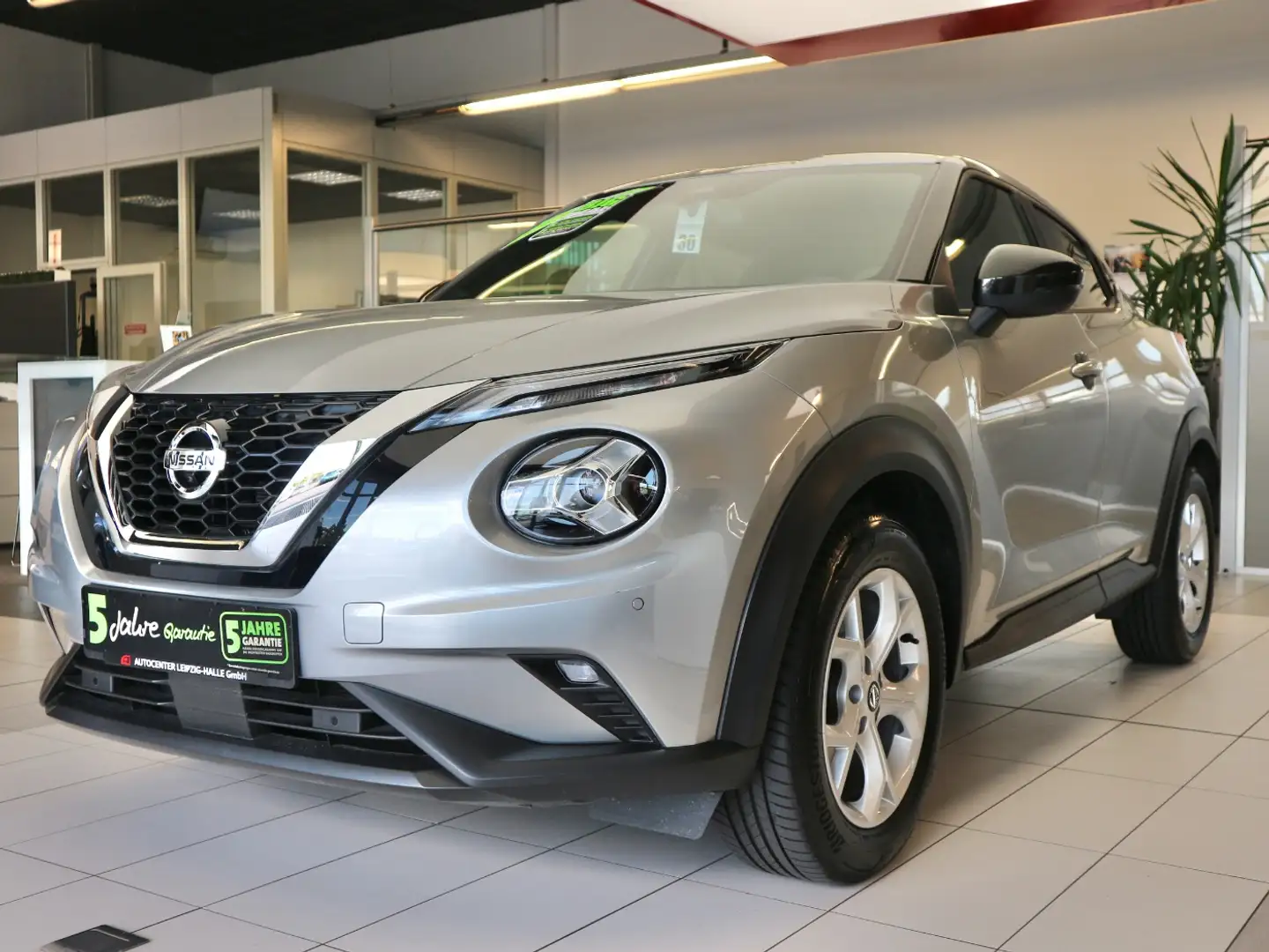 Nissan Juke 1.0 DIG-T N-Connecta ProPilot 360° Navi LM Argent - 2