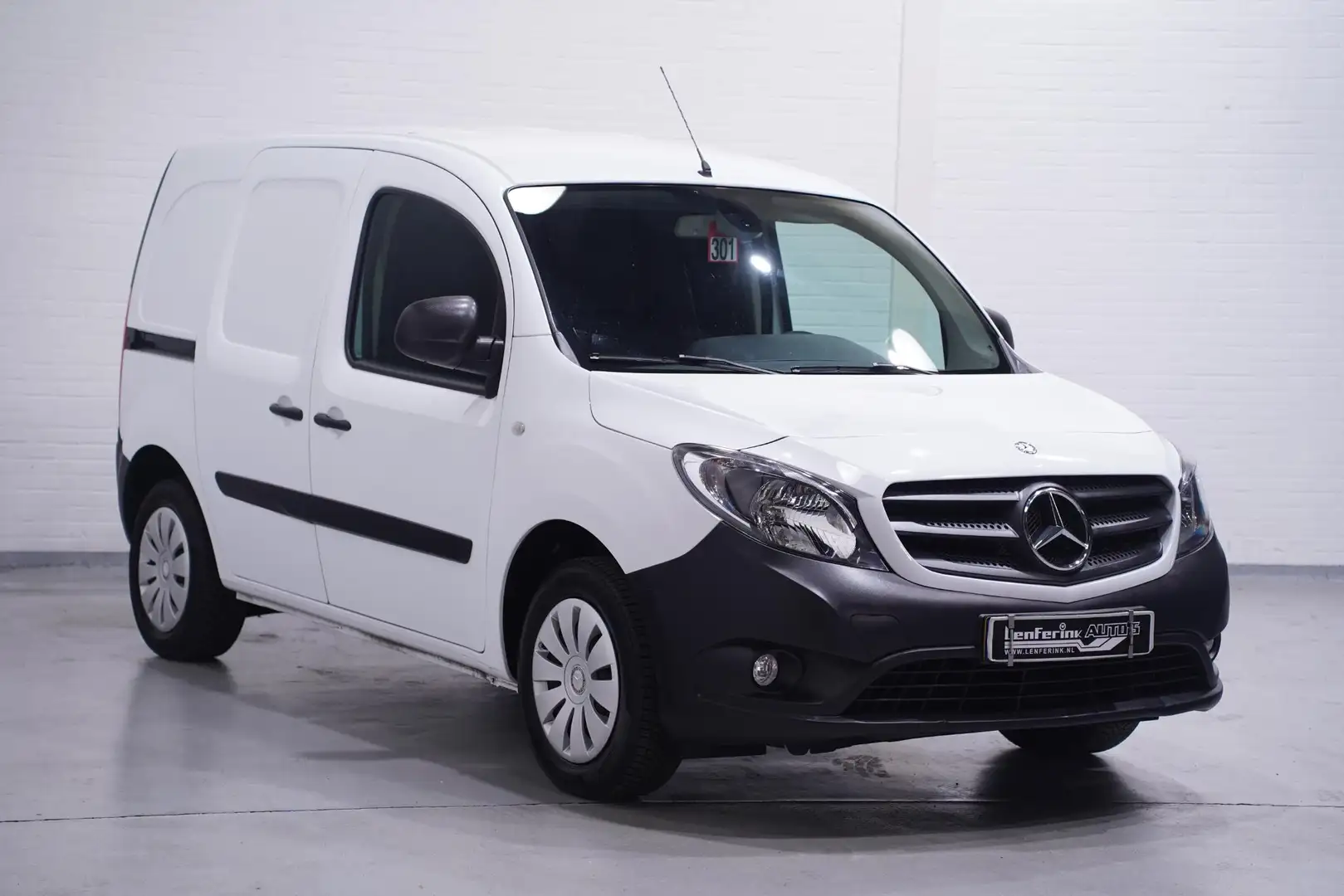 Mercedes-Benz Citan 108 CDI 75 pk Airco, Camera, Laadruimte Pakket 3-Z Wit - 2