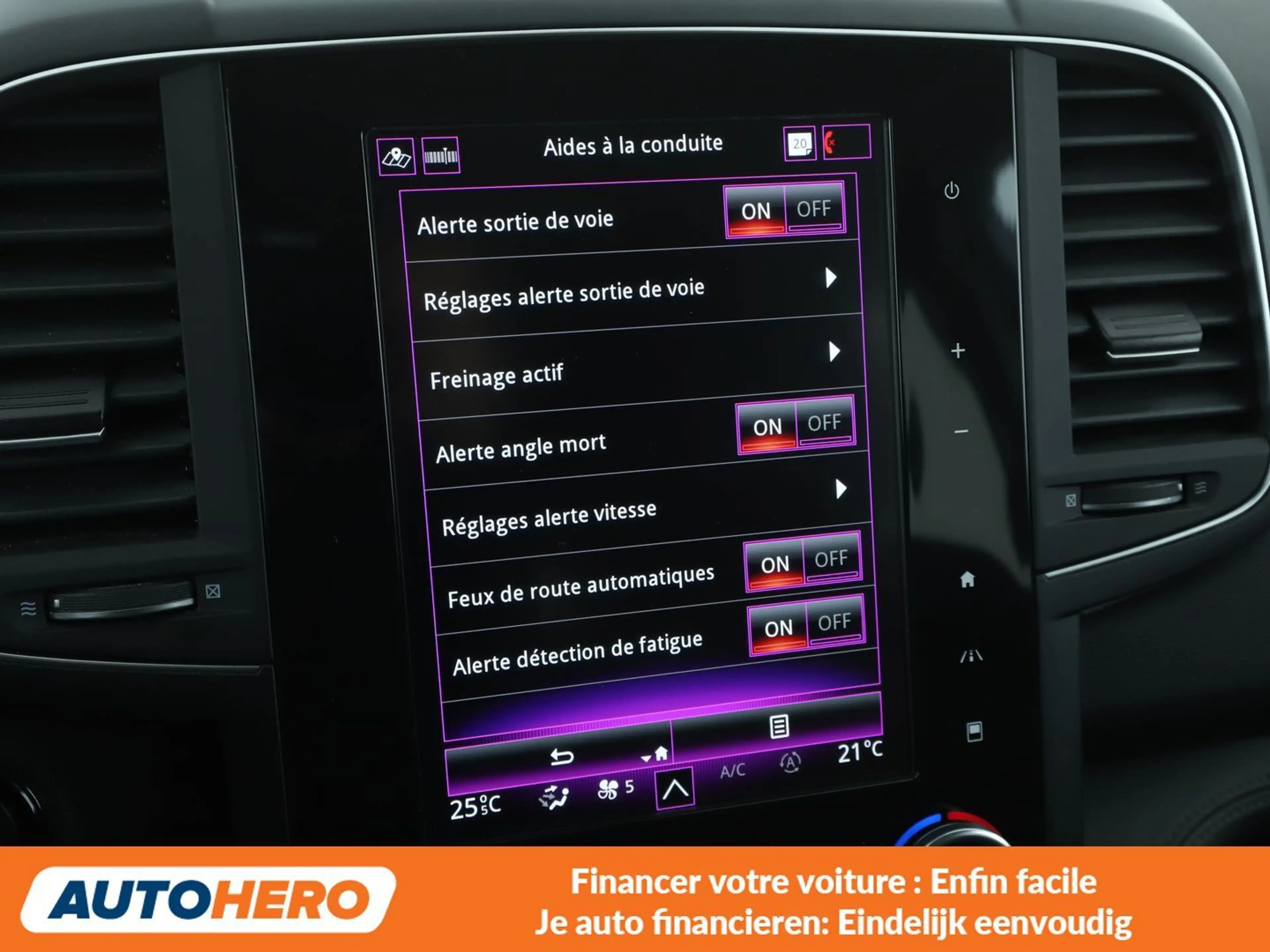 Renault Koleos 1.3 TCe Intens — photo 11