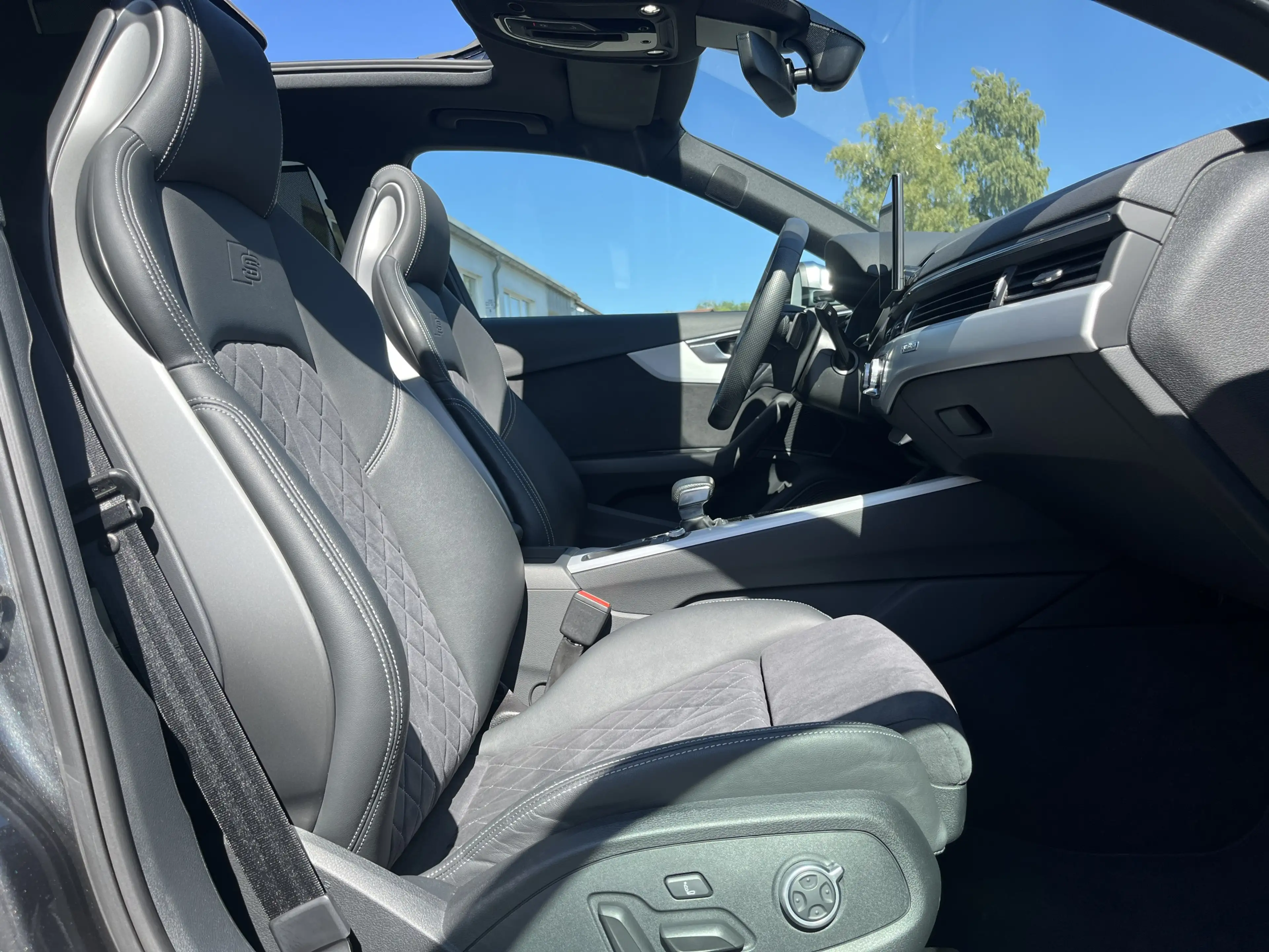 Audi S4 Avant 3.0 TDI S tronic Blackline 301€ m.20% Anz. — photo 13