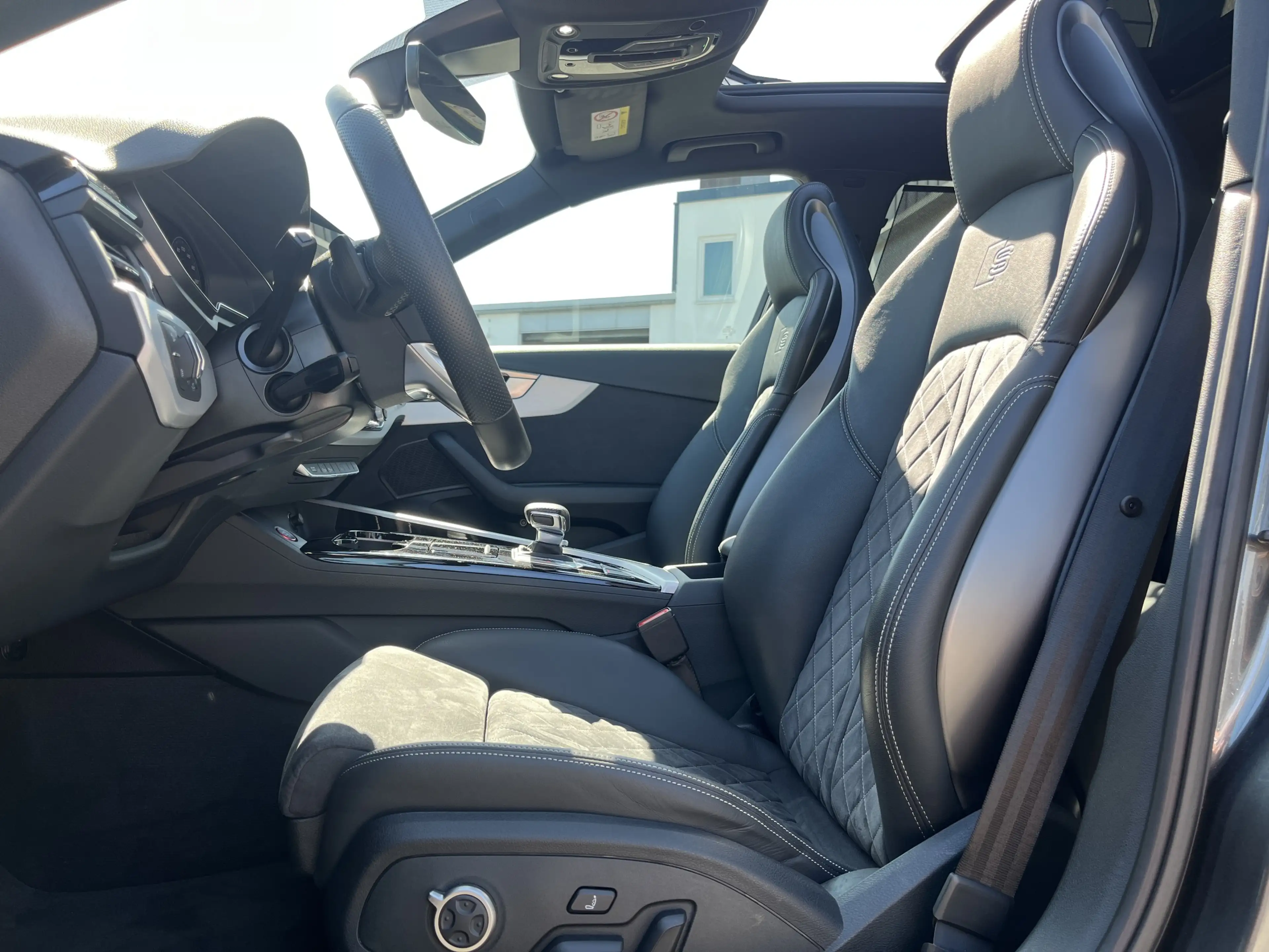Audi S4 Avant 3.0 TDI S tronic Blackline 301€ m.20% Anz. — photo 11