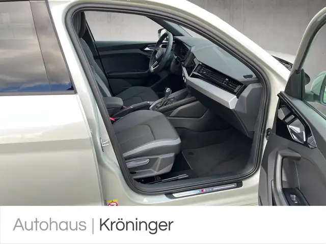 Audi A1 view 9