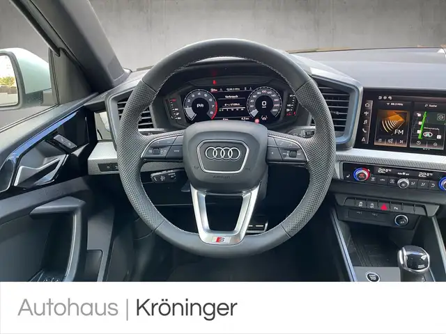 Audi A1 view 11