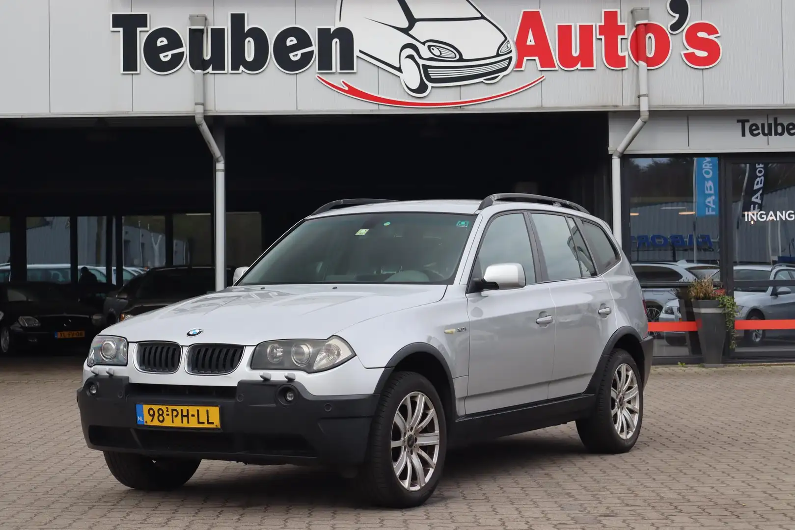 BMW X3 3.0i Executive Navigatie, Lederen interieur, Trekh Gri - 1