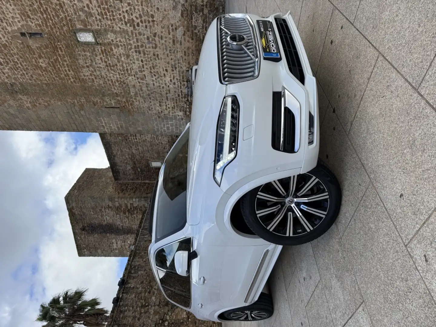 Volvo XC90 B5 Plus Bright AWD Aut. Bianco - 2