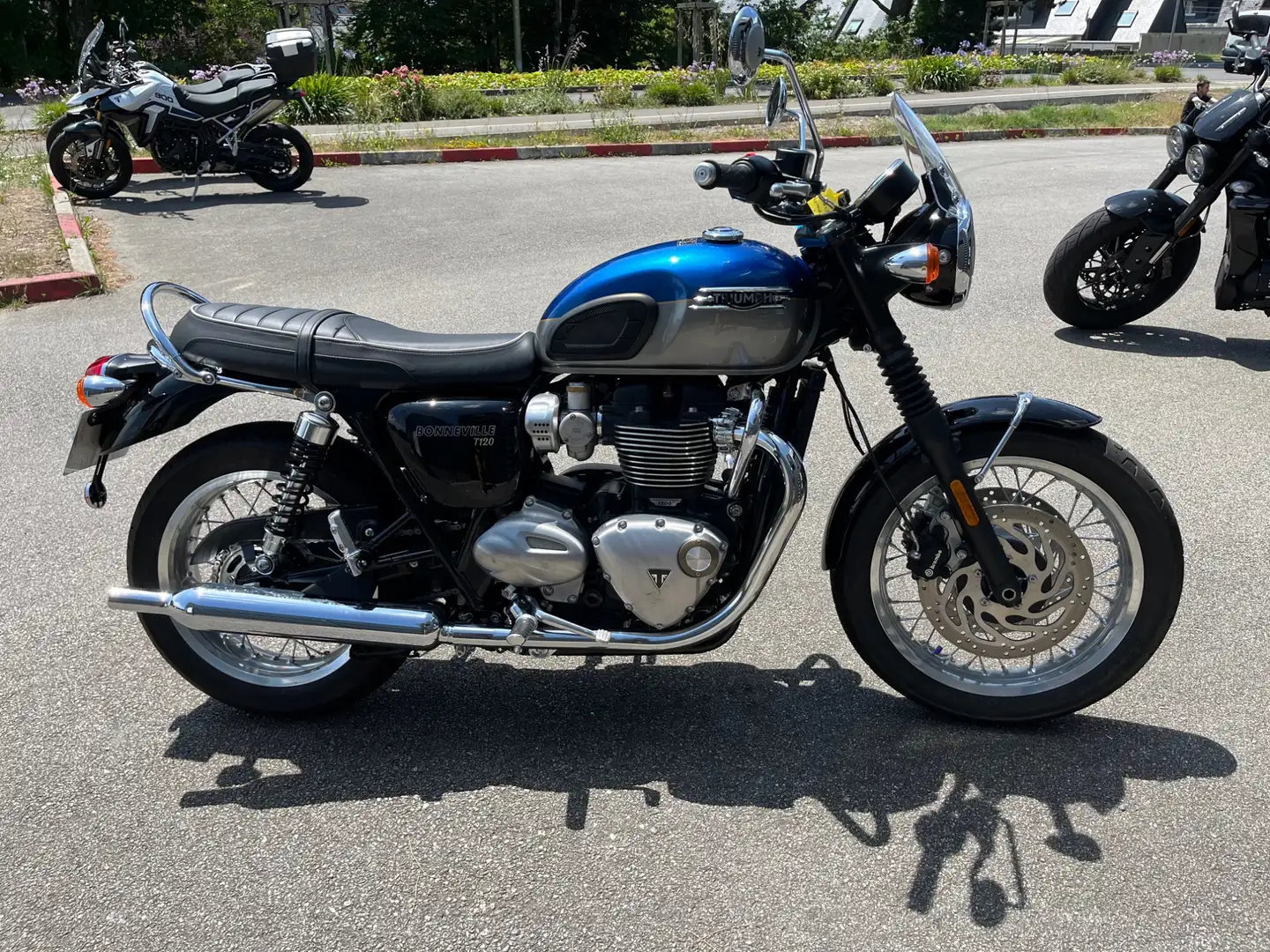 Triumph Bonneville T120 - 2
