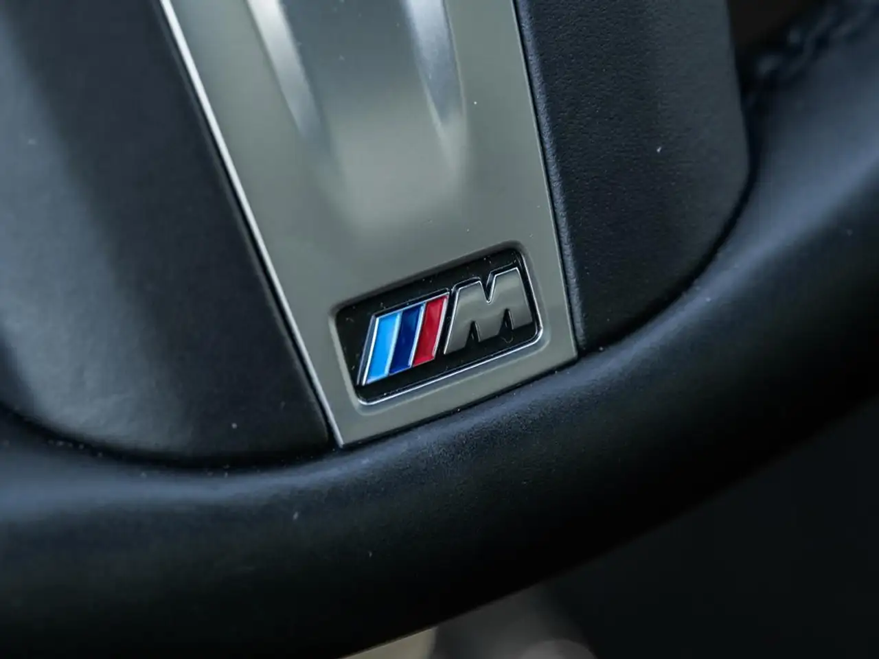 BMW 8 Series снимка BMW 8 Series