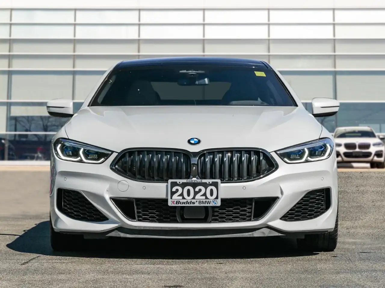 BMW 8 Series снимка BMW 8 Series
