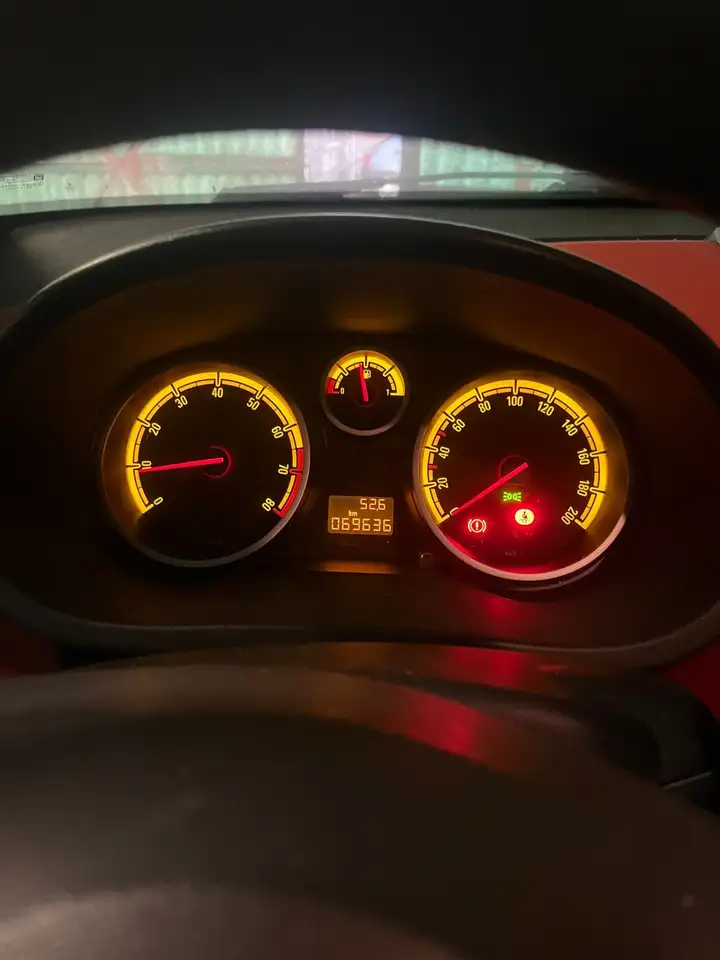 Opel Corsa 5p 1.3, foto 2