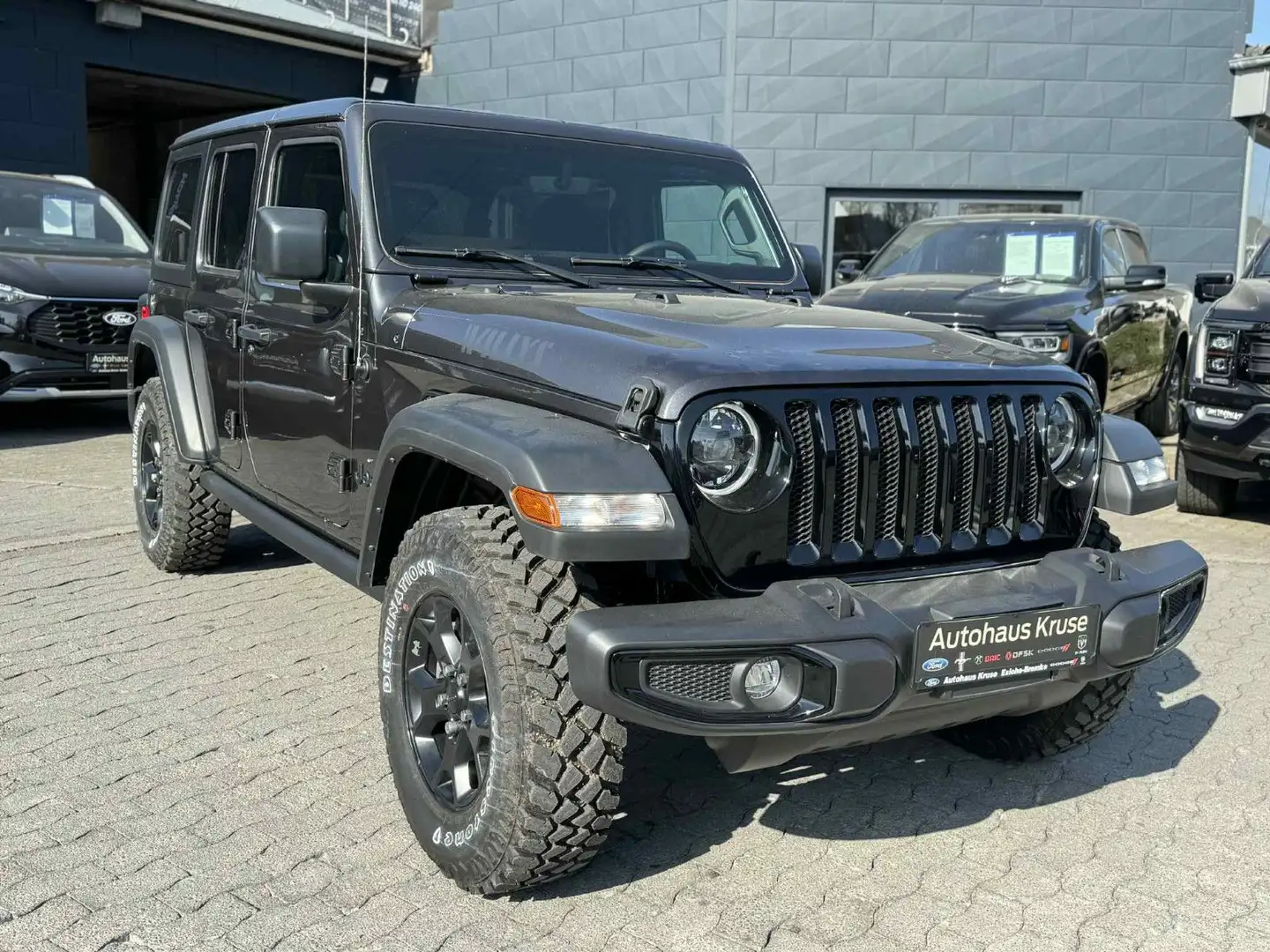 Jeep Wrangler Willys 3,6 V6 209kW Allrad Automatik Grau - 2