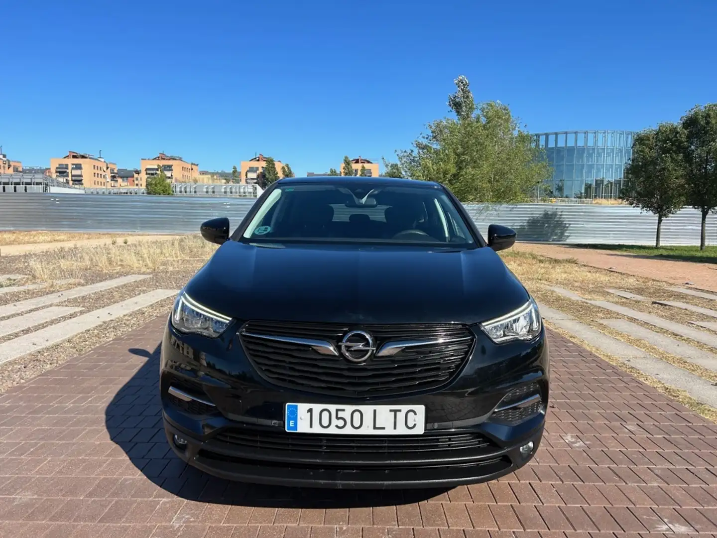 Opel Grandland X 1.2T S&S 2020 130 Schwarz - 2