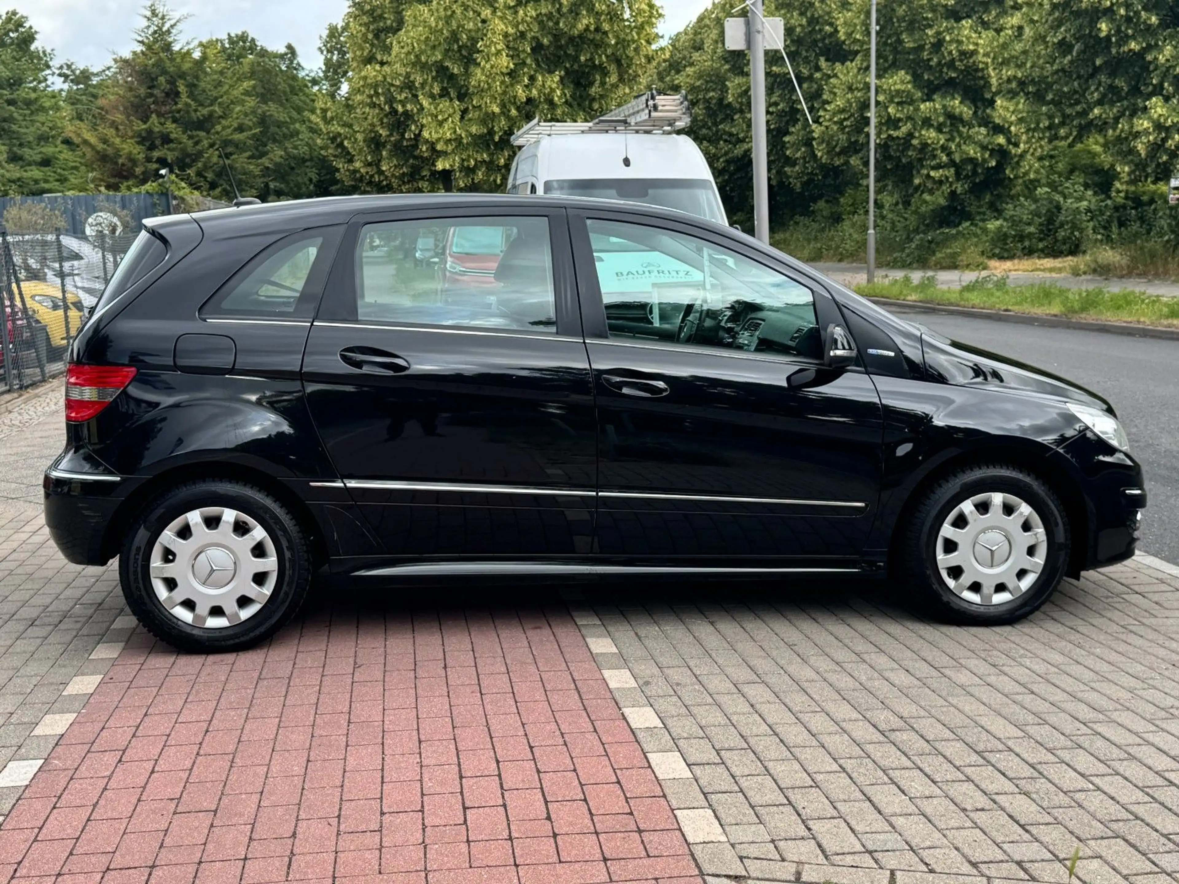 Mercedes-Benz B 160 B160*Klima*Allwetter*E-Paket*TÜV NEU* — photo 3