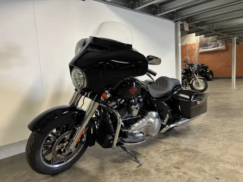 Harley-Davidson Electra Glide - foto 7