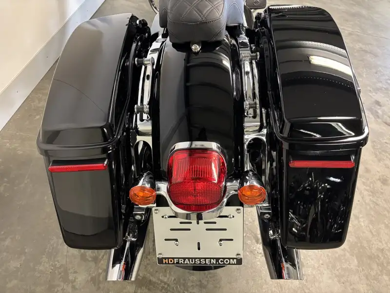 Harley-Davidson Electra Glide - foto 8