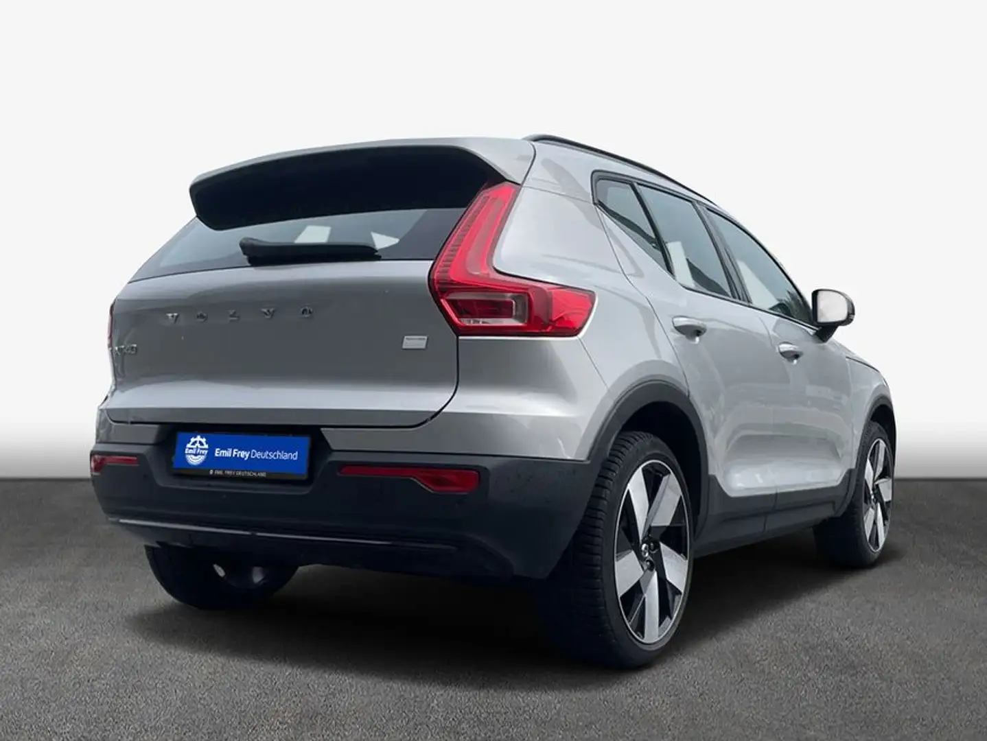 Volvo XC40 Recharge 82 kWh Single M. Extended Range RWD Zilver - 2