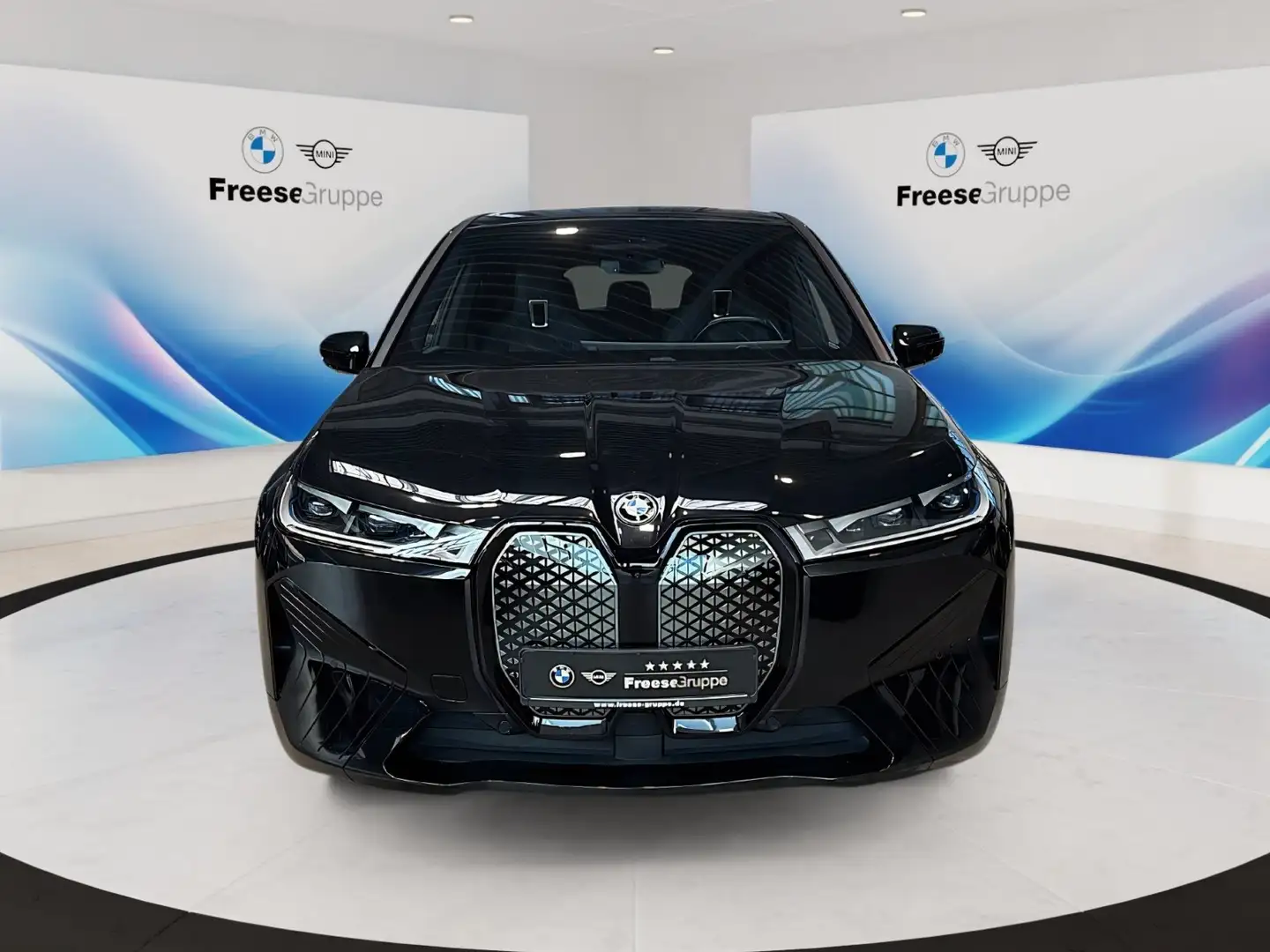 BMW iX xDrive40 Head-Up DAB LED RFK AHK el. Sitze Schwarz - 2