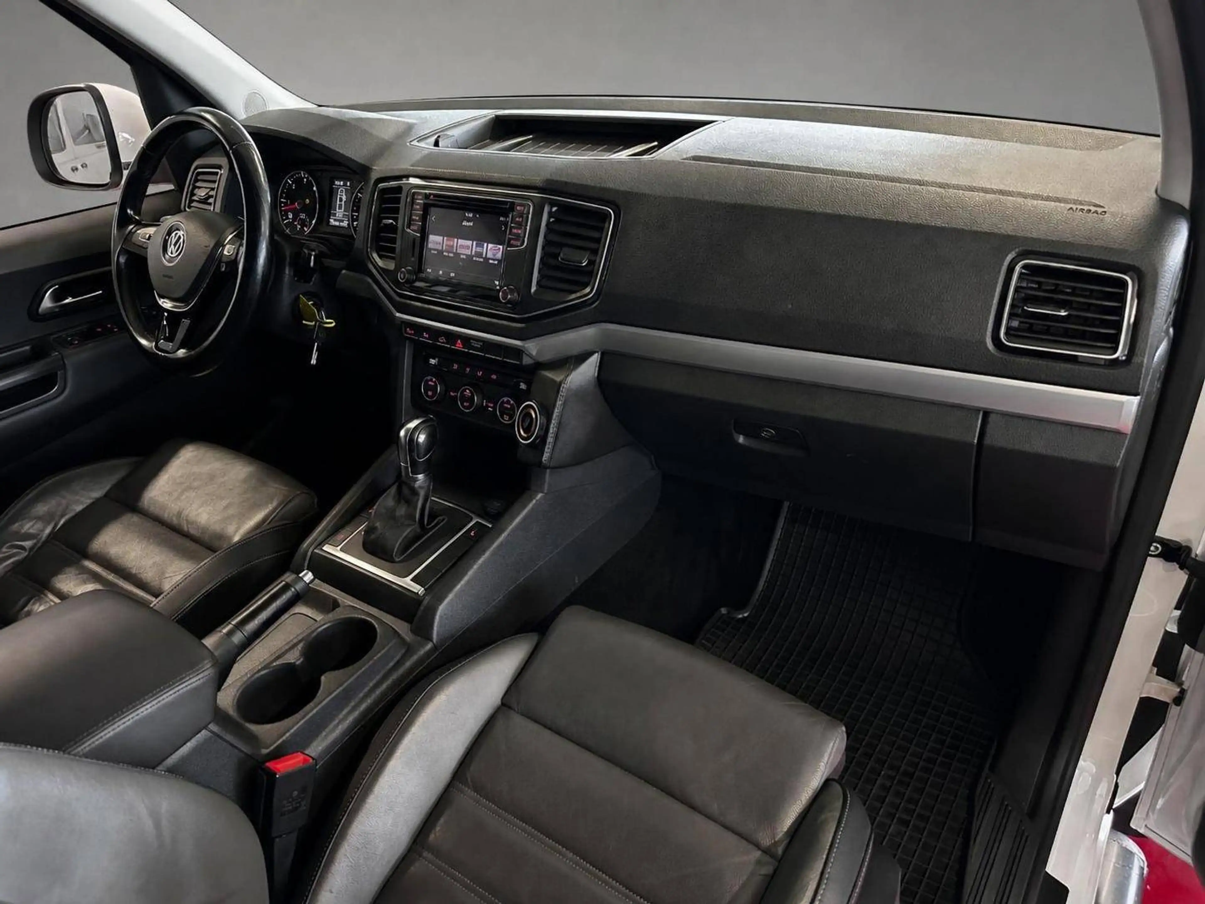 Volkswagen Amarok Highline DoubleCab 4Motion — photo 14