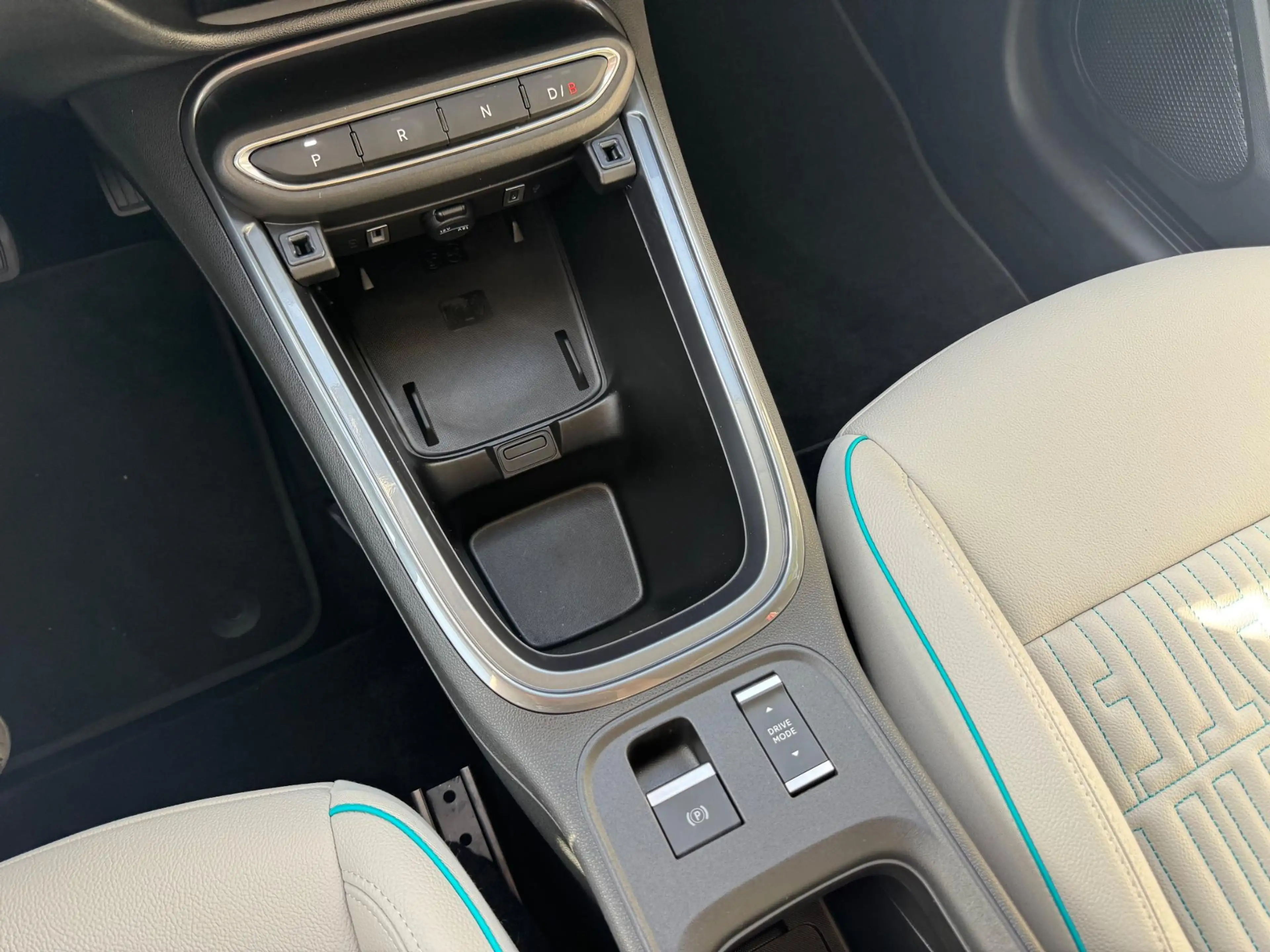Fiat 600e La Prima 54 kWh | Lederen bekleding | Elektrische — photo 27