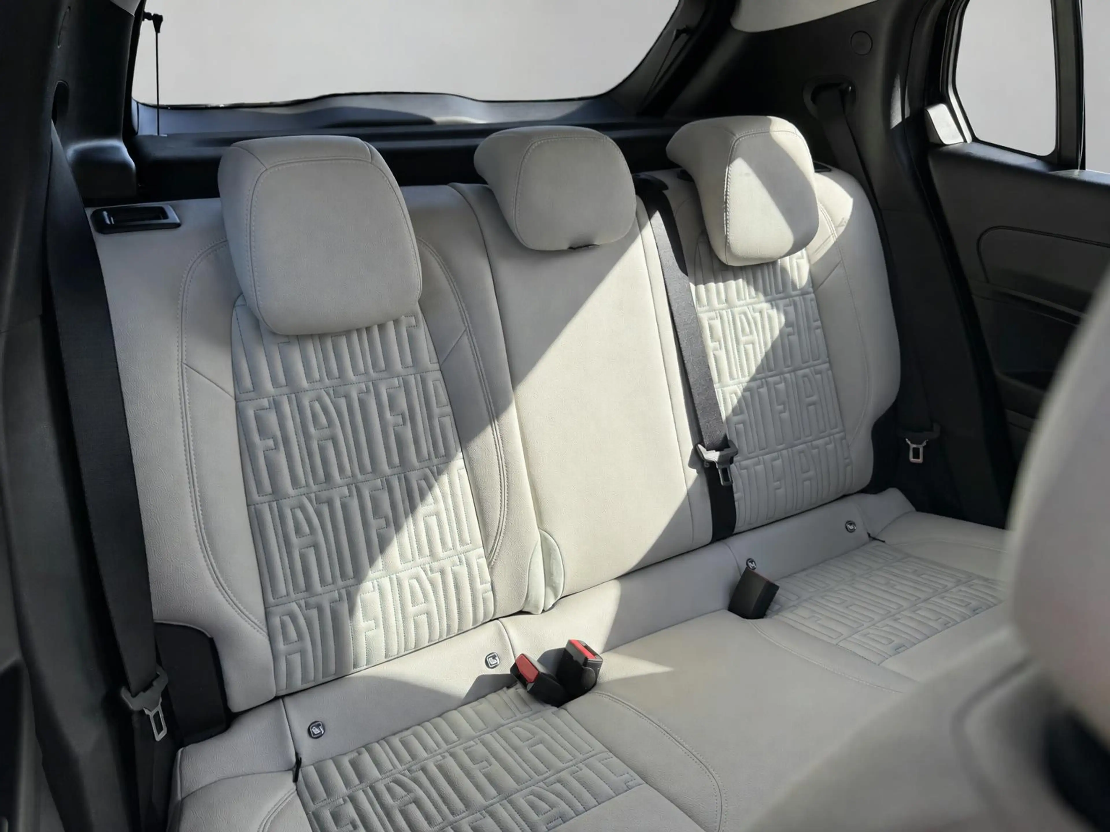 Fiat 600e La Prima 54 kWh | Lederen bekleding | Elektrische — photo 10