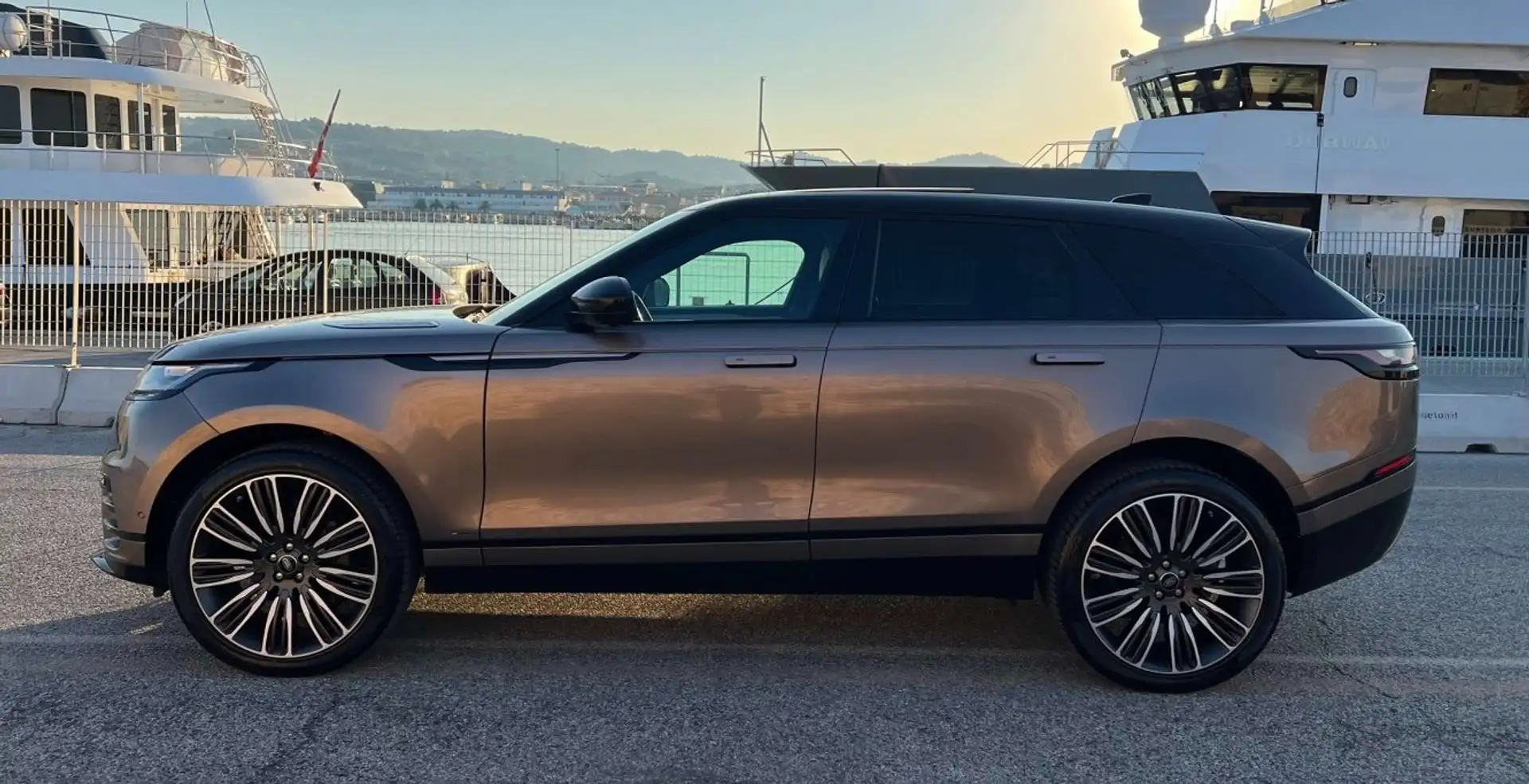 Land Rover Range Rover Velar Range Rover Velar 2.0 si4 HSE 250cv auto my19 Bronze - 2