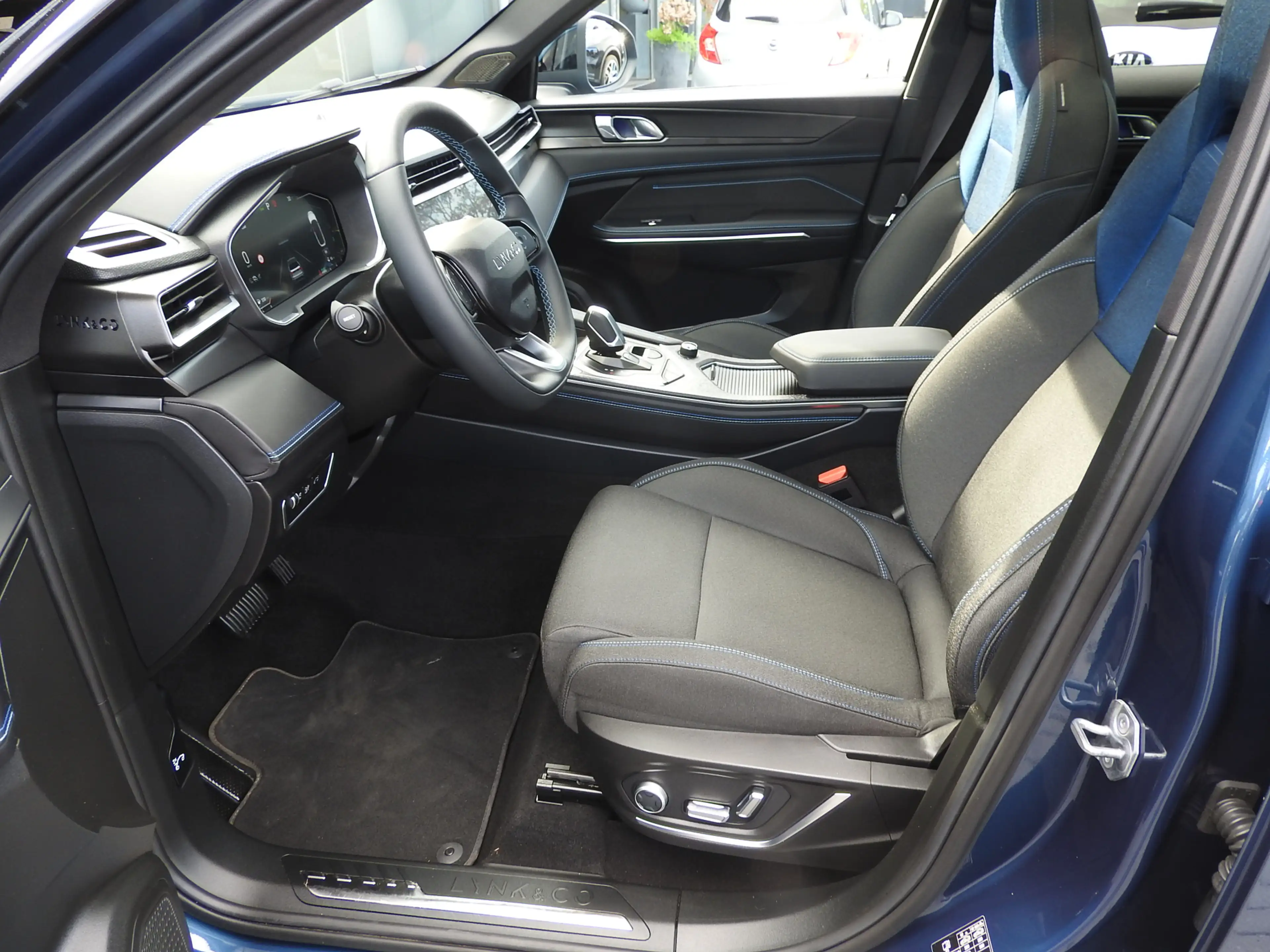 Lynk & Co 01 1.5 PHEV, Panoramadak, 360 Camera, Stuurverw, 20 I — photo 9