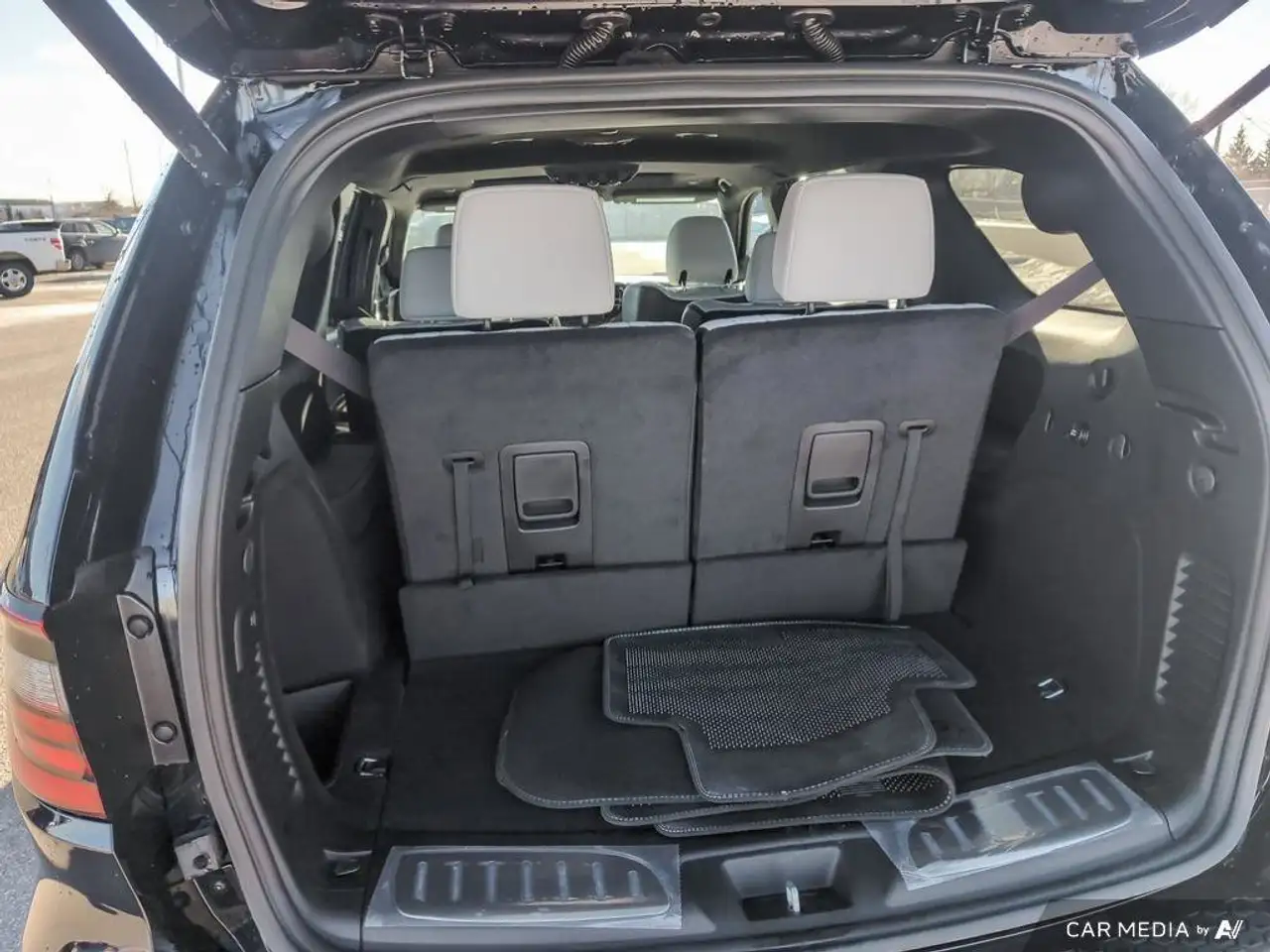Dodge Durango снимка Dodge Durango