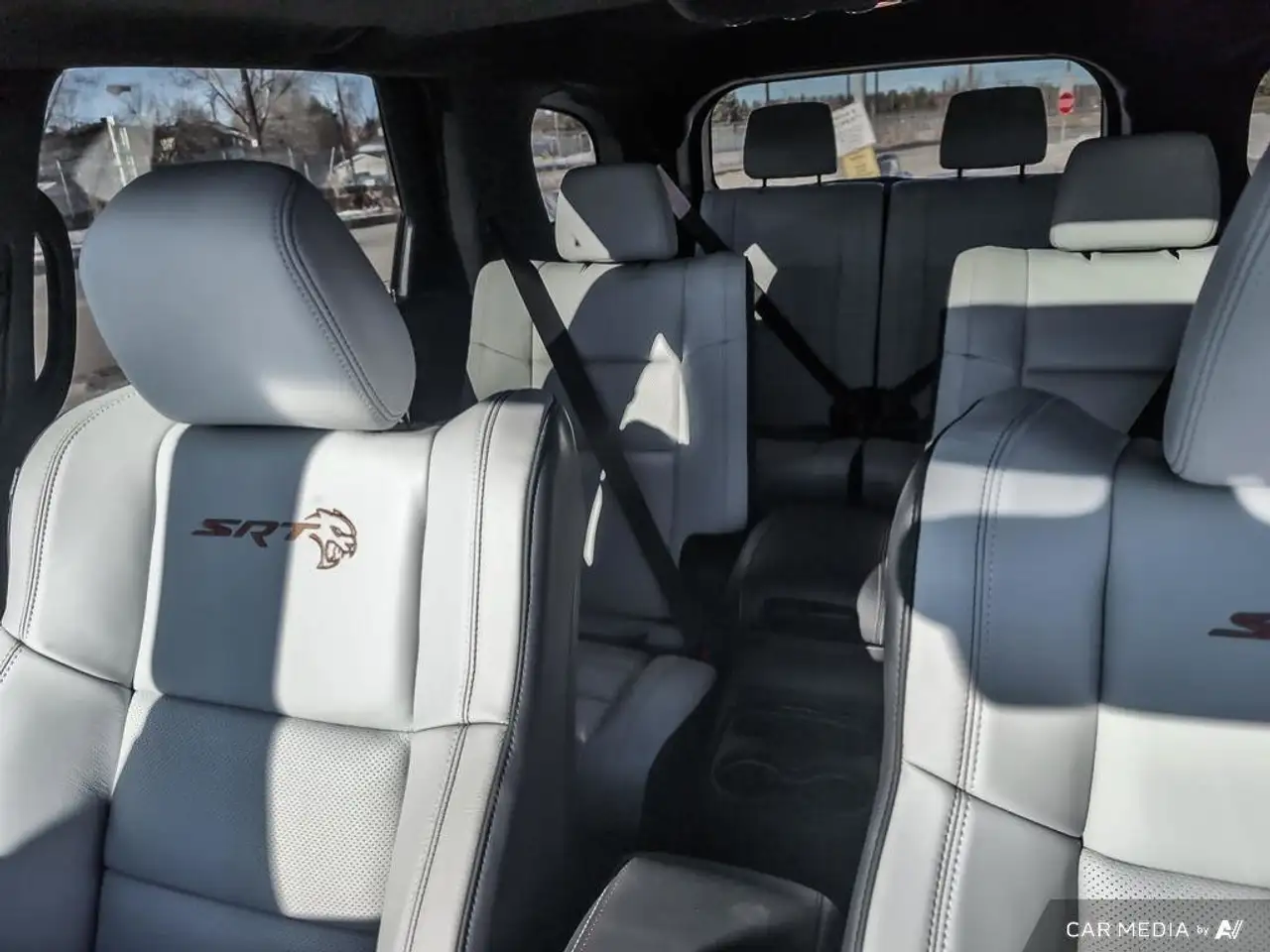 Dodge Durango снимка Dodge Durango