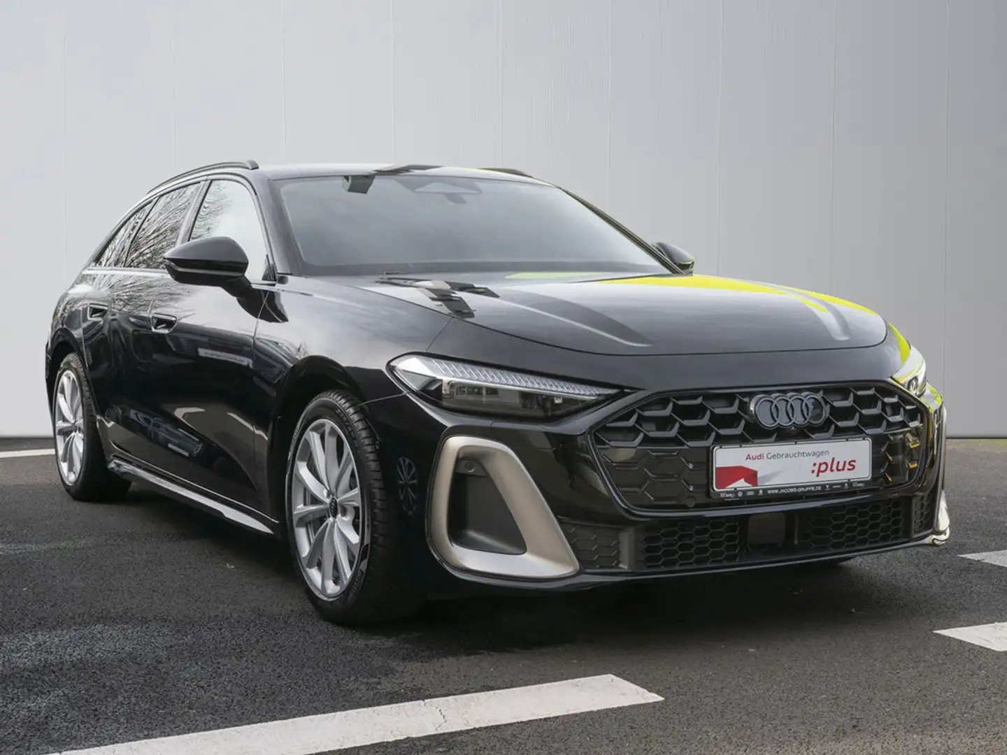 Audi A5 Avant TFSI 110 kW edition one ACC,AHK,Matr Schwarz - 2