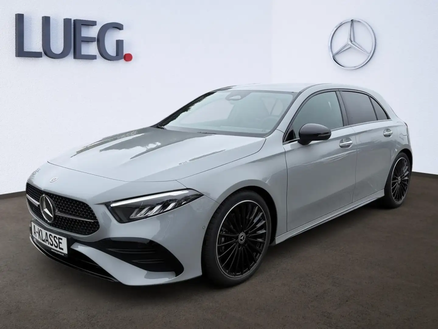 Mercedes-Benz A 200 AMG-EDITION+NIGHT+DISTRONIC+SOUND+AHK Grau - 2