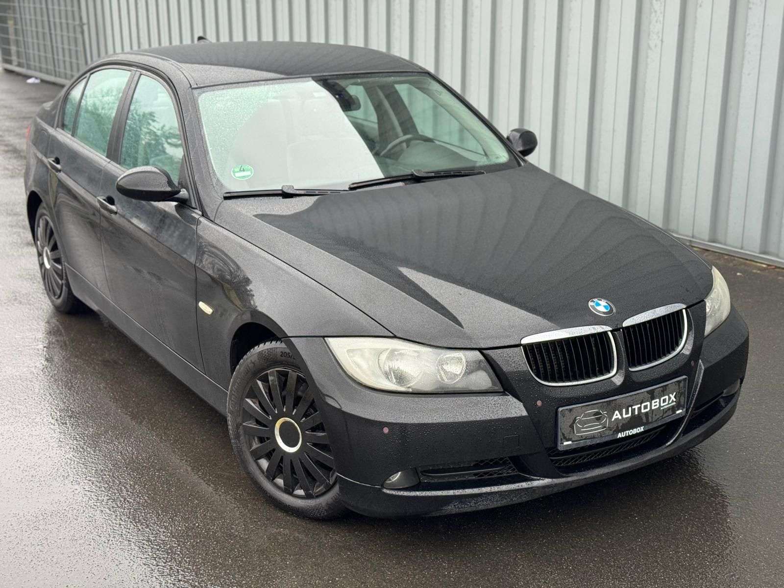 Second hand Bmw 3 Series 