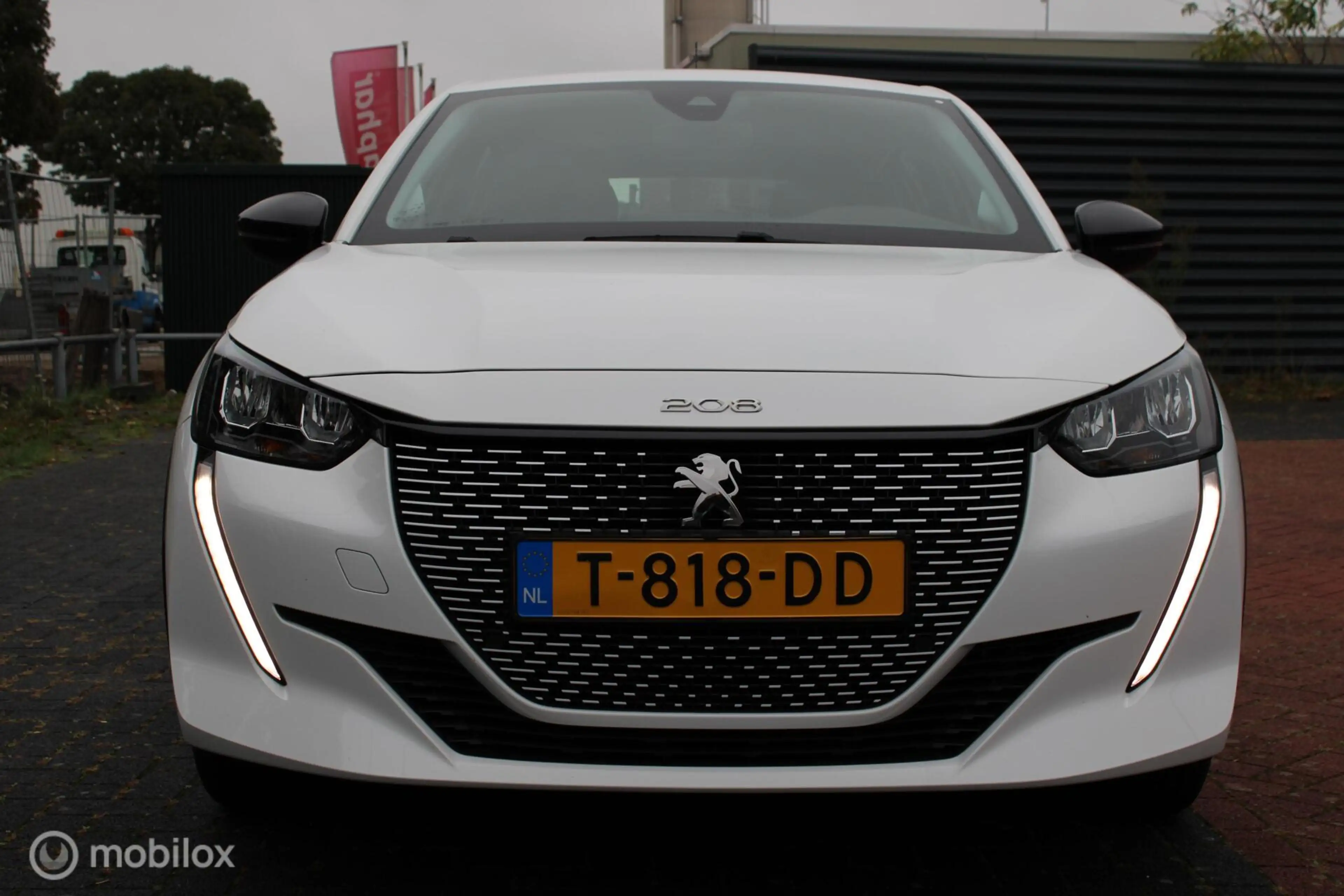 Peugeot e-208 EV Active Pack 50 kWh, Navi/app connect, Led verli — photo 11