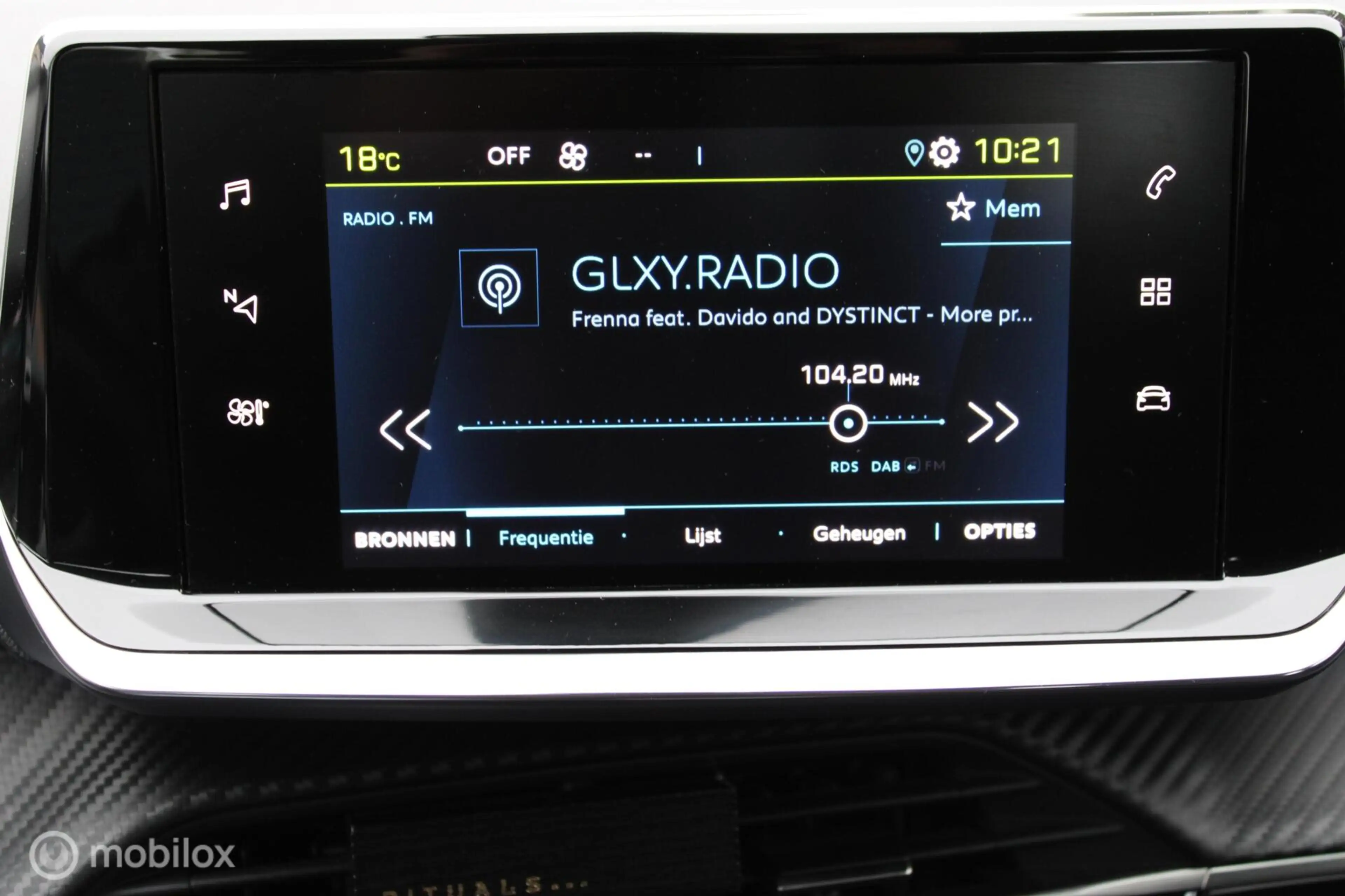 Peugeot e-208 EV Active Pack 50 kWh, Navi/app connect, Led verli — photo 18