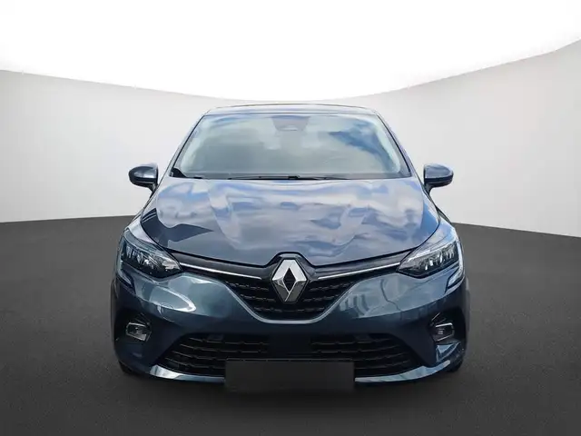 Renault Clio view 3