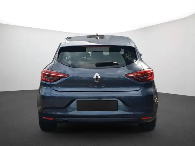 Renault Clio view 4