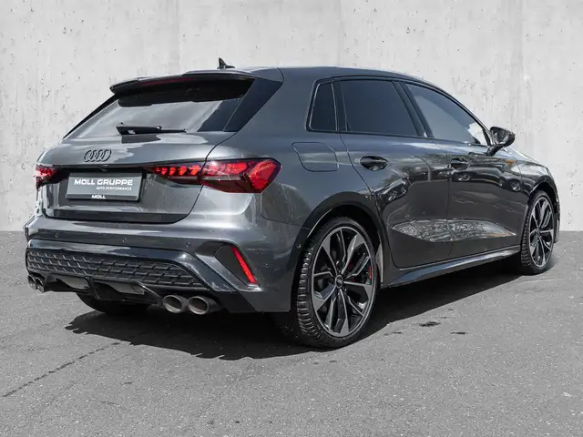 Audi S3 view 4