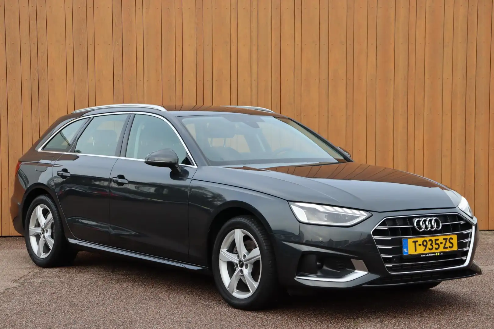 Audi A4 Avant 35 TFSI Advanced Edition org.NL el.trekhaak Grijs - 2
