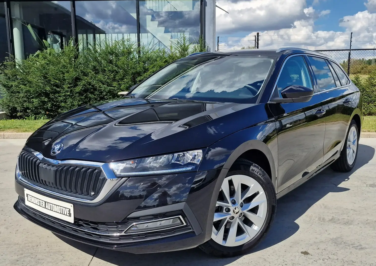 Skoda Octavia Octavia Combi 1.0 TSI e-TEC DSG Clever Noir - 1