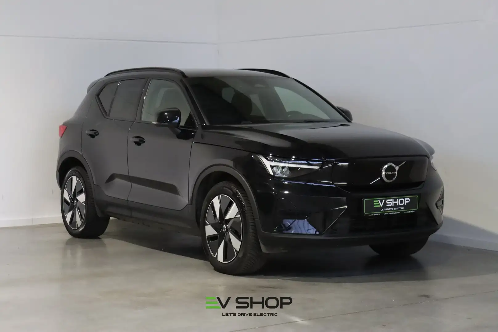 Volvo XC40 Plus-Extended Range - ACC - Camera - 99.4% SoH Noir - 1