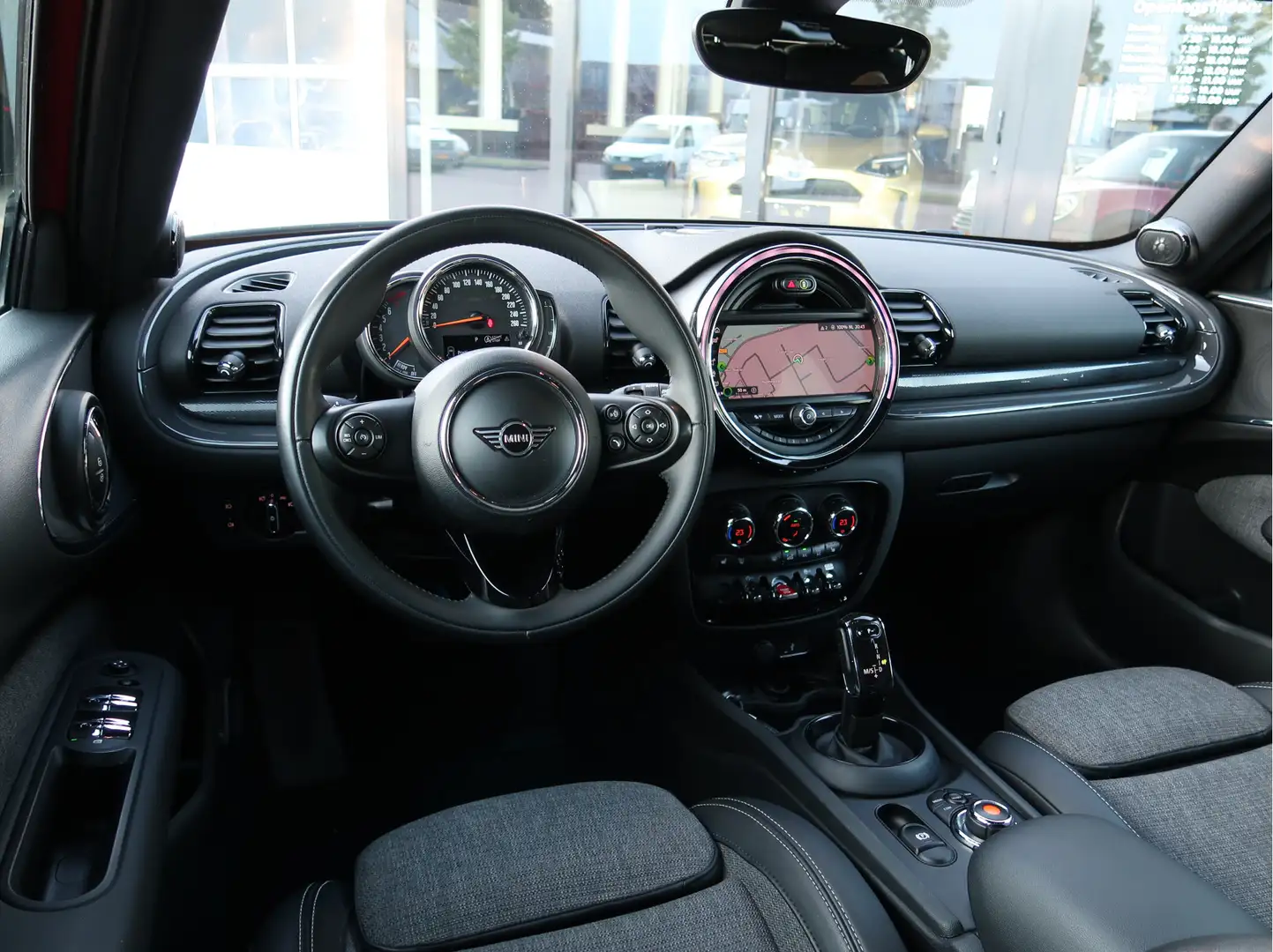MINI Cooper Clubman Mini 1.5 AUT. Chili | H&K | Navi | Parkeersensoren Rood - 2