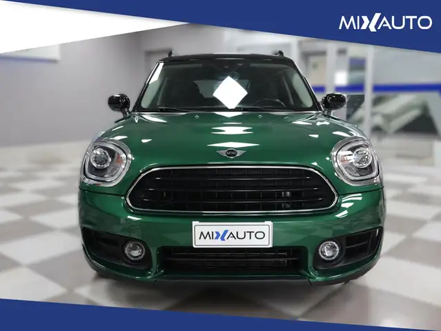 Mini Countryman view 2
