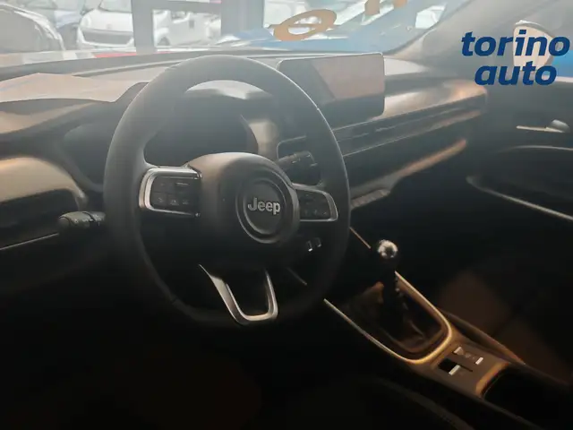 Jeep Avenger view 6
