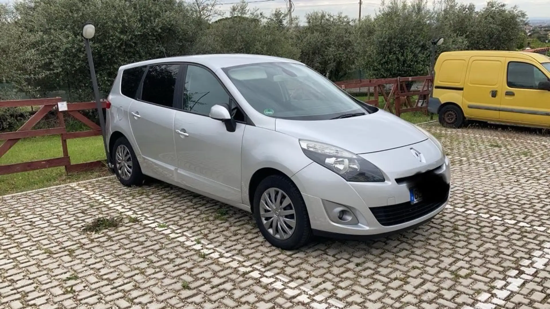 Renault Scenic dCi 110 FAP - 1