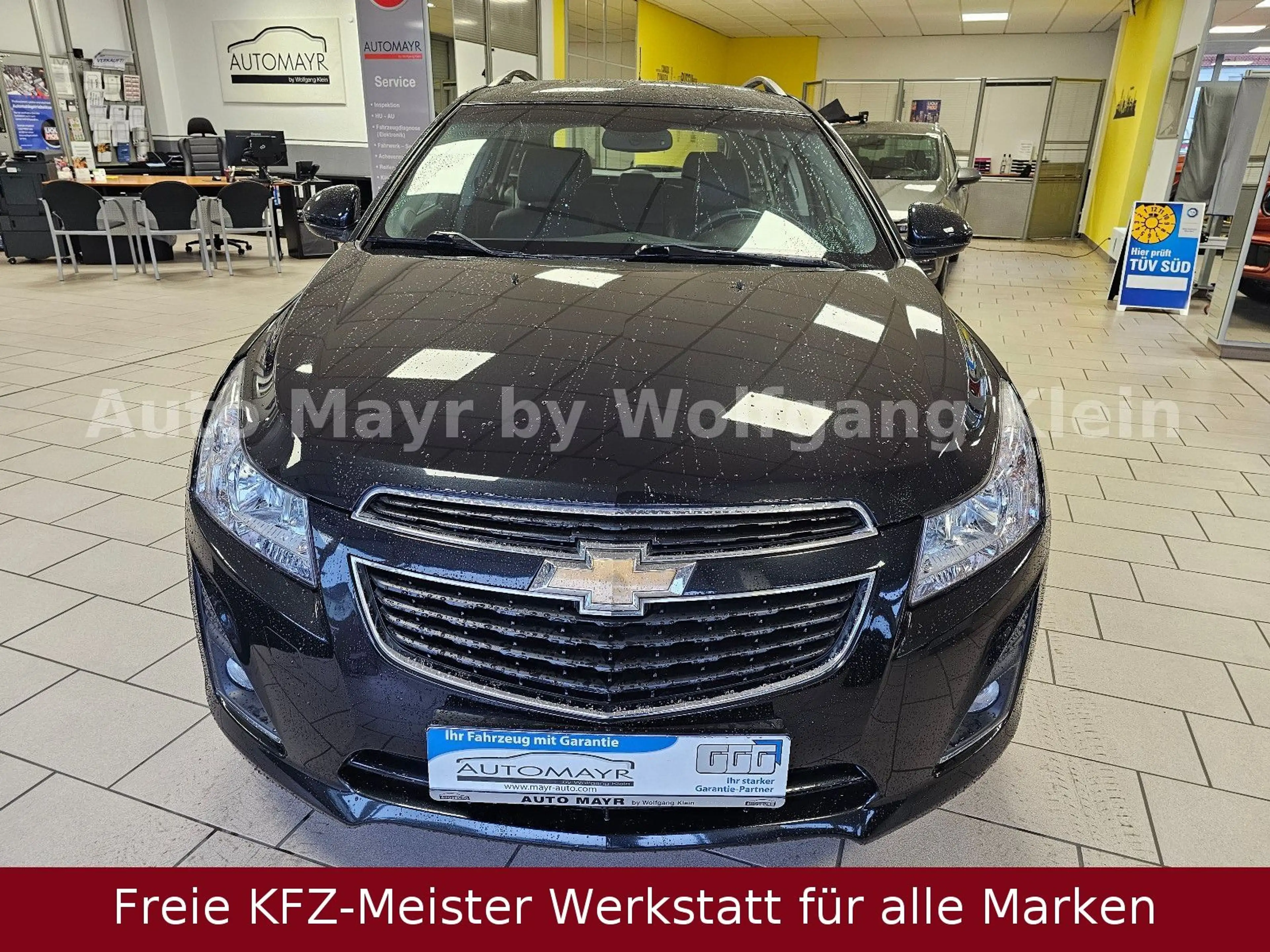 Chevrolet Cruze Station Wagon 1.4 LTZ Leder Navi 1.Hd. — photo 3