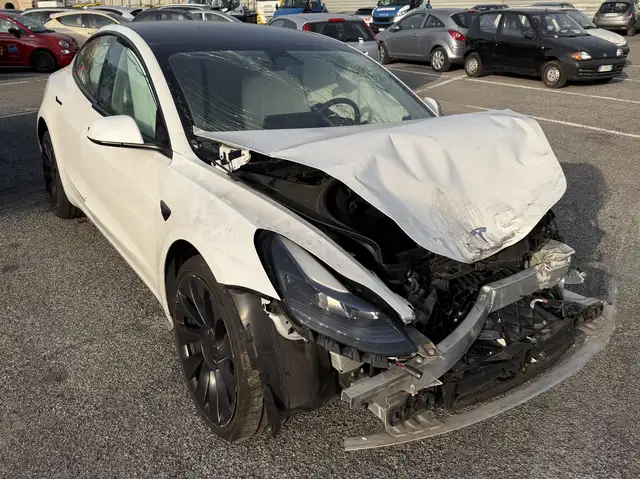 Tesla Model 3 Model 3 Performance Dual Motor awd